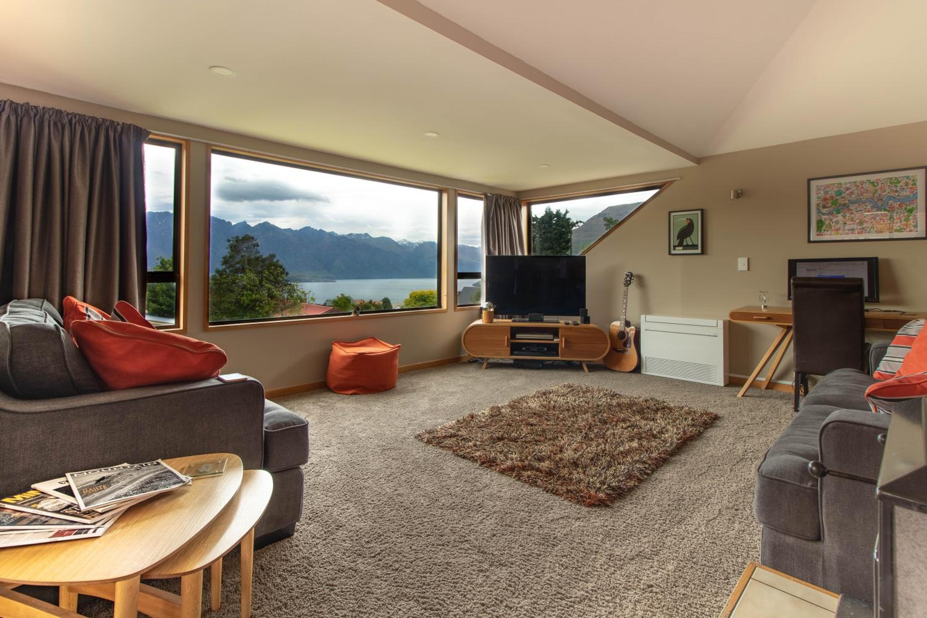 Greenstone Charm Stunning Views