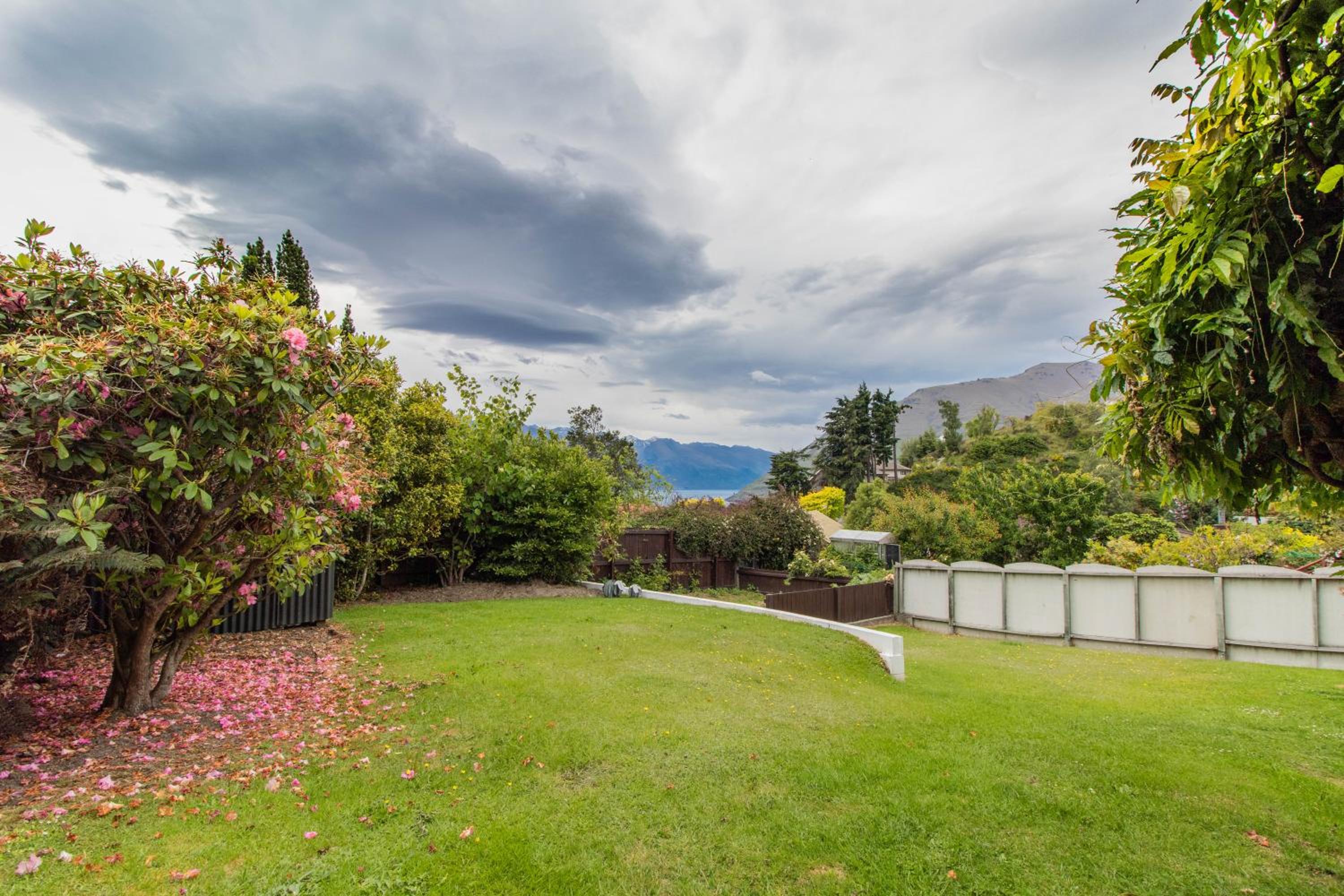 Greenstone Charm Stunning Views