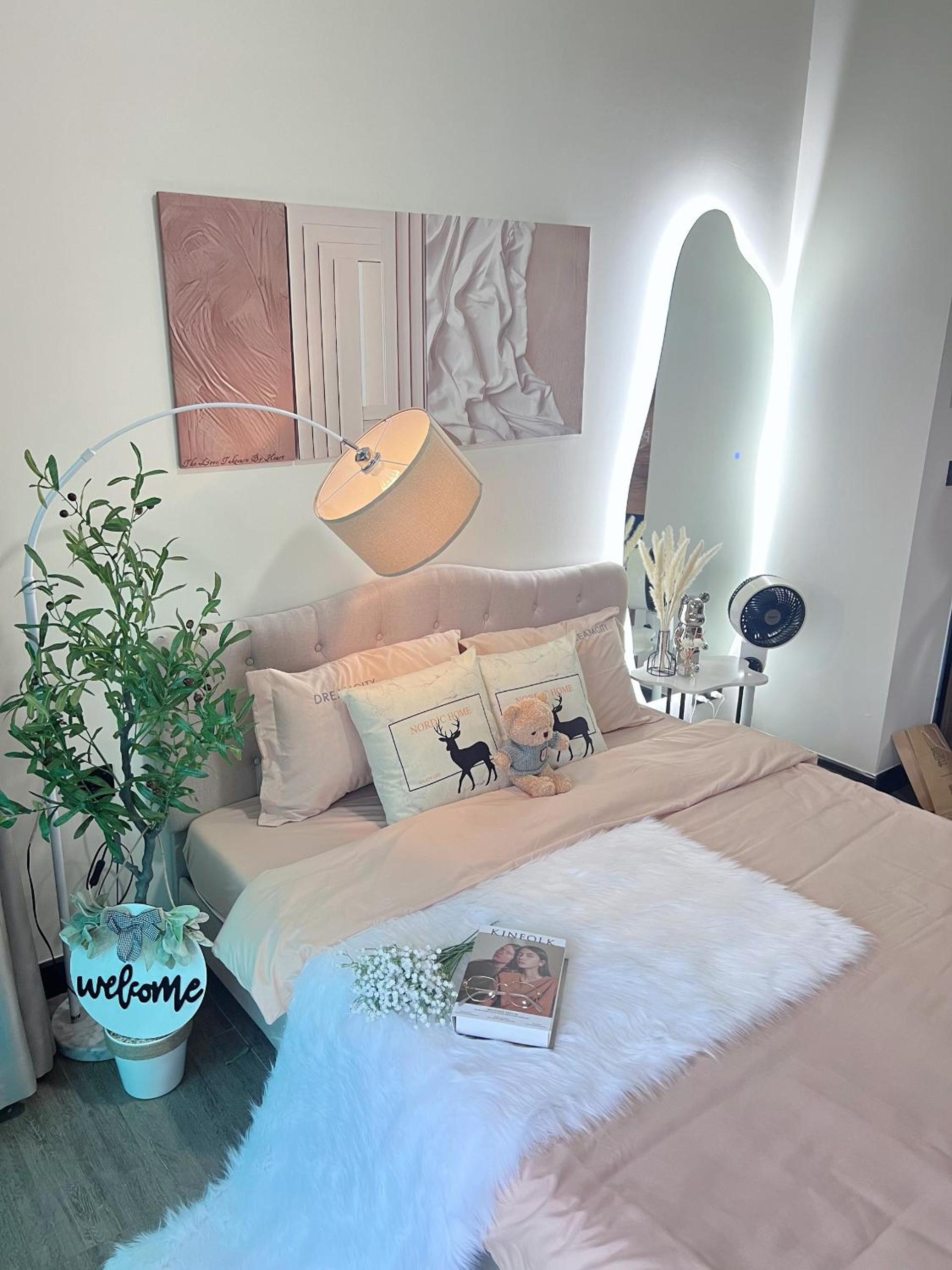 Luxury Delasol Studio- Free Infinity Pool- Near District 1- T-HOUSING