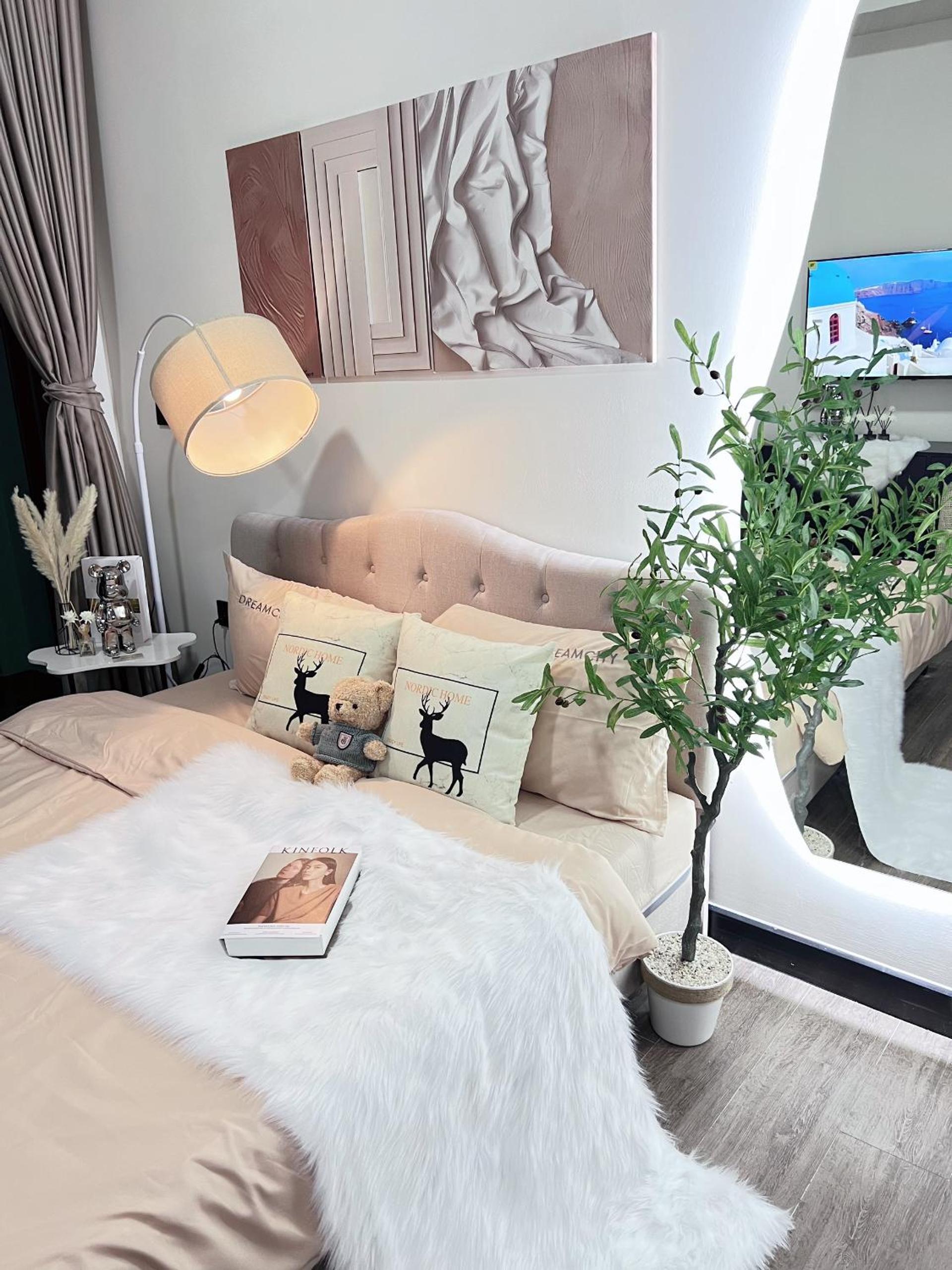 Luxury Delasol Studio- Free Infinity Pool- Near District 1- T-HOUSING