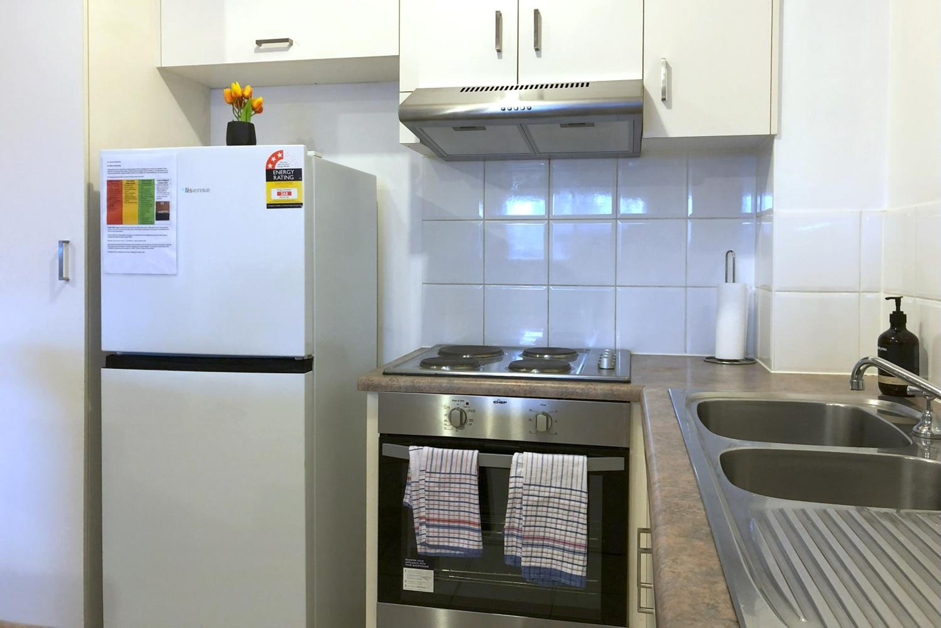 Big apartment Free wifi Gated parking Aircon