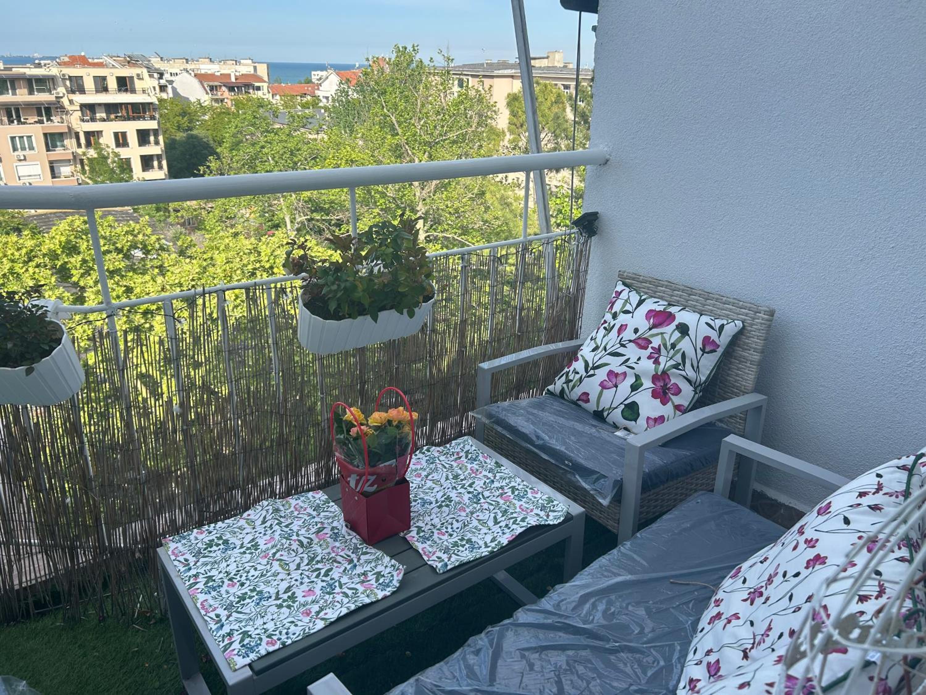 City Leisure in a Flower Sea Apartment, Burgas Lazur