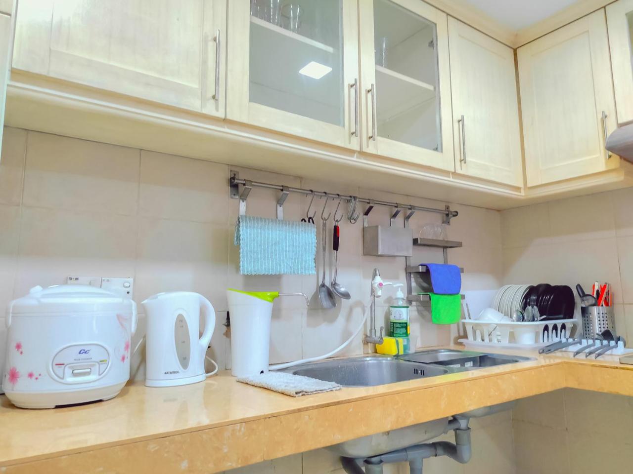 Gathering Corner House with 6 Rooms upto 16Pax by Manhattan Group