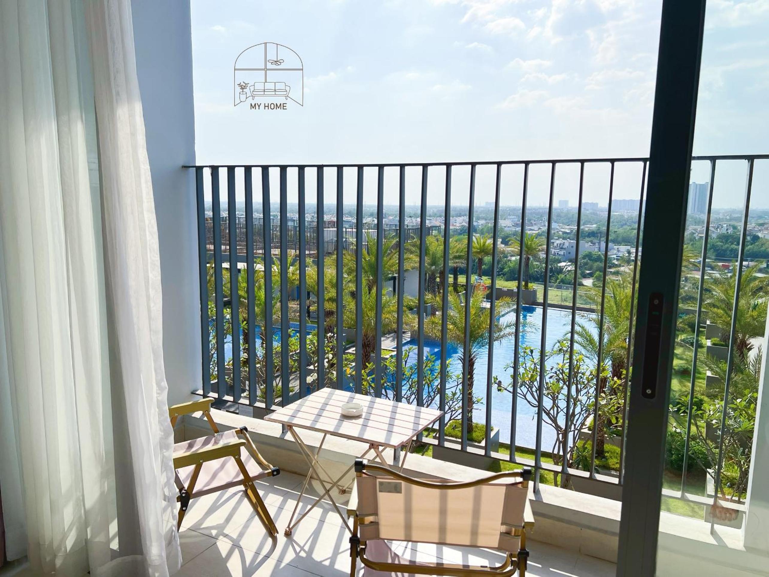 Pool-view Apt Near Korean Town in Ho Chi Minh