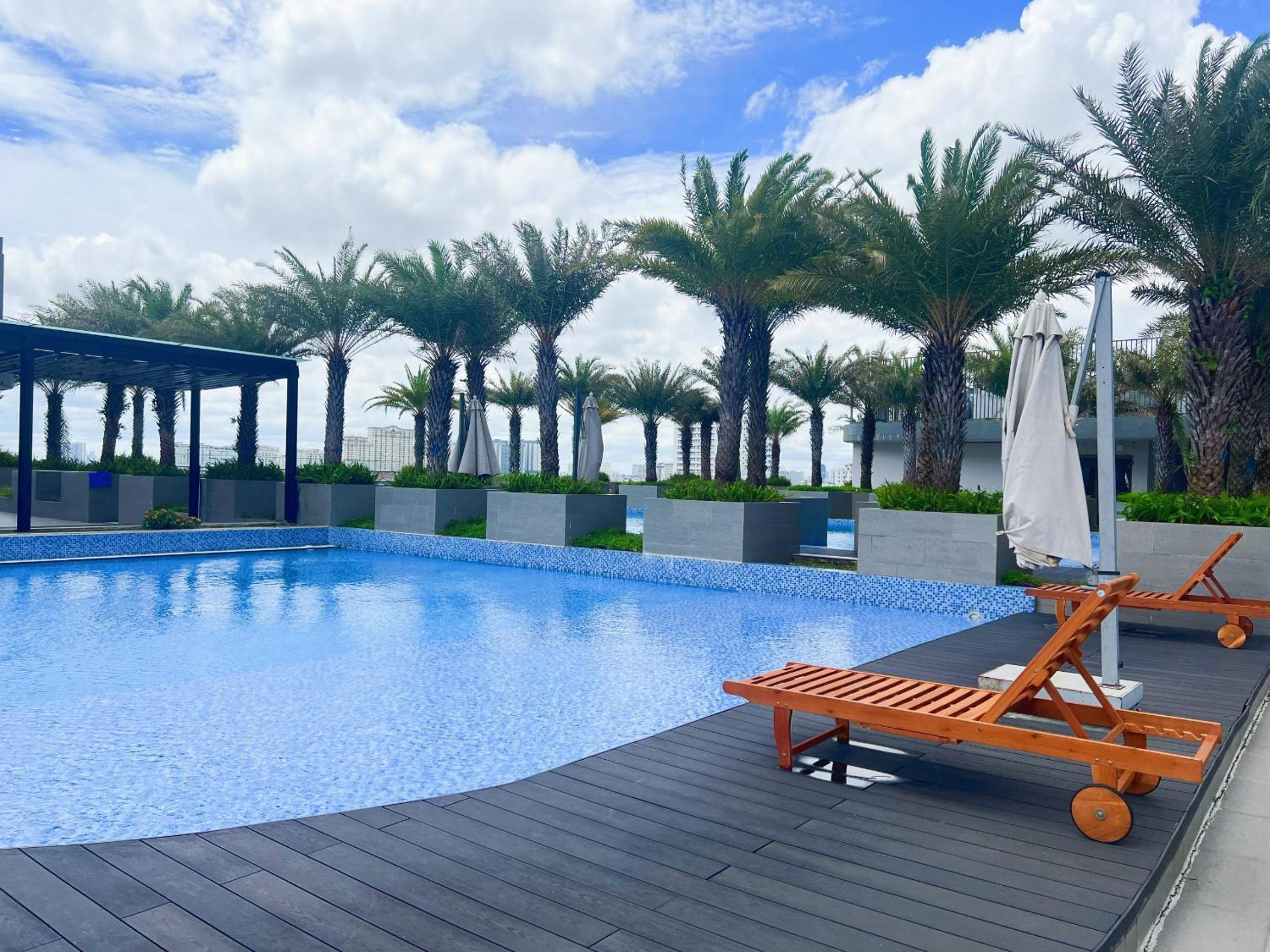 Pool-view Apt Near Korean Town in Ho Chi Minh