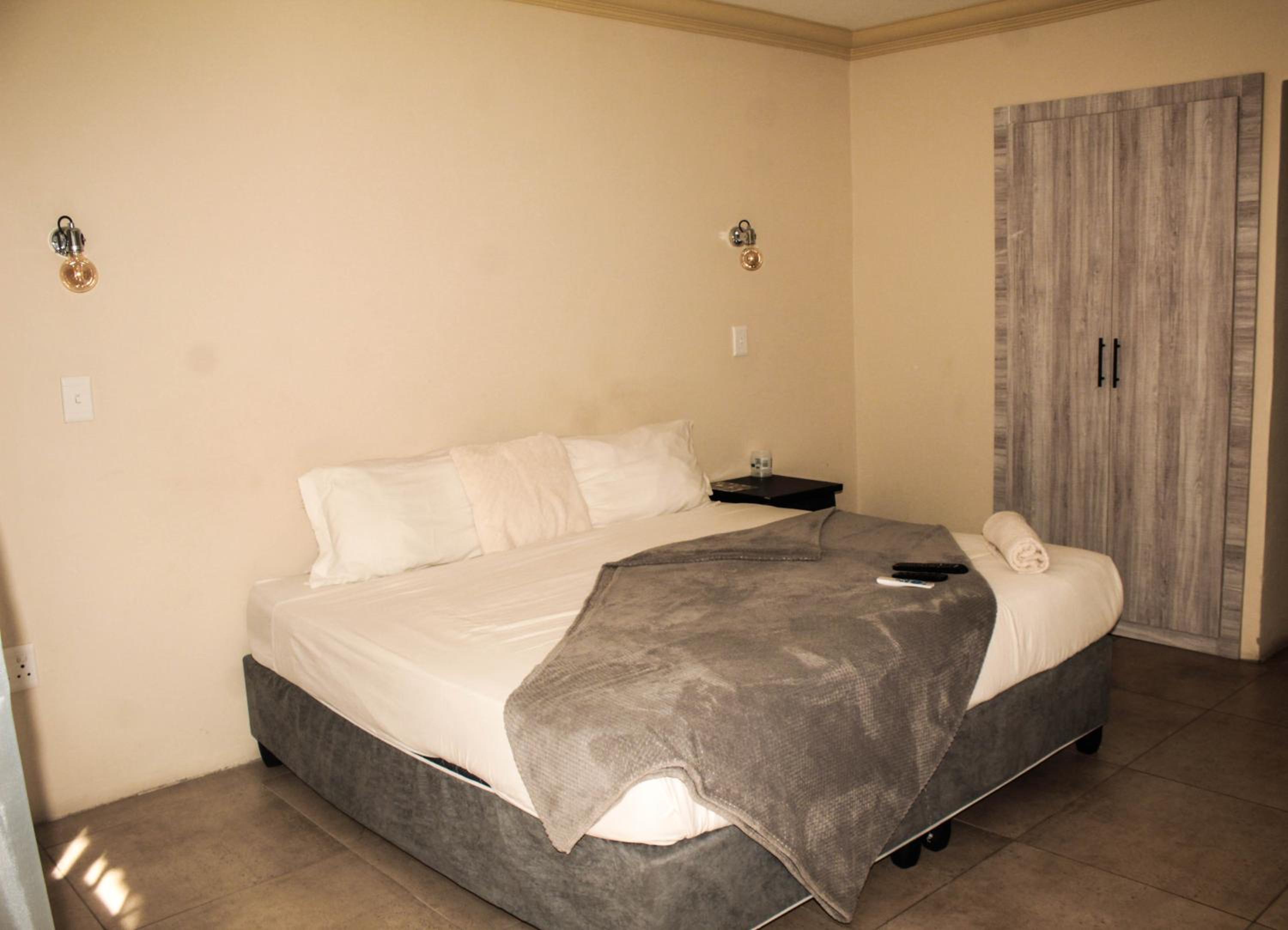 Ingwenya Guesthouse view 2