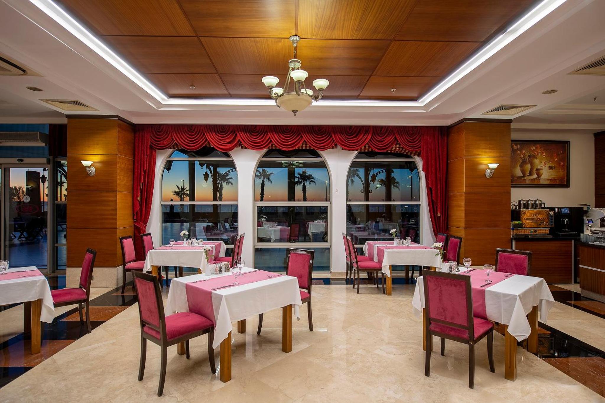 Crowne Plaza Antalya, an IHG Hotel - Image 78