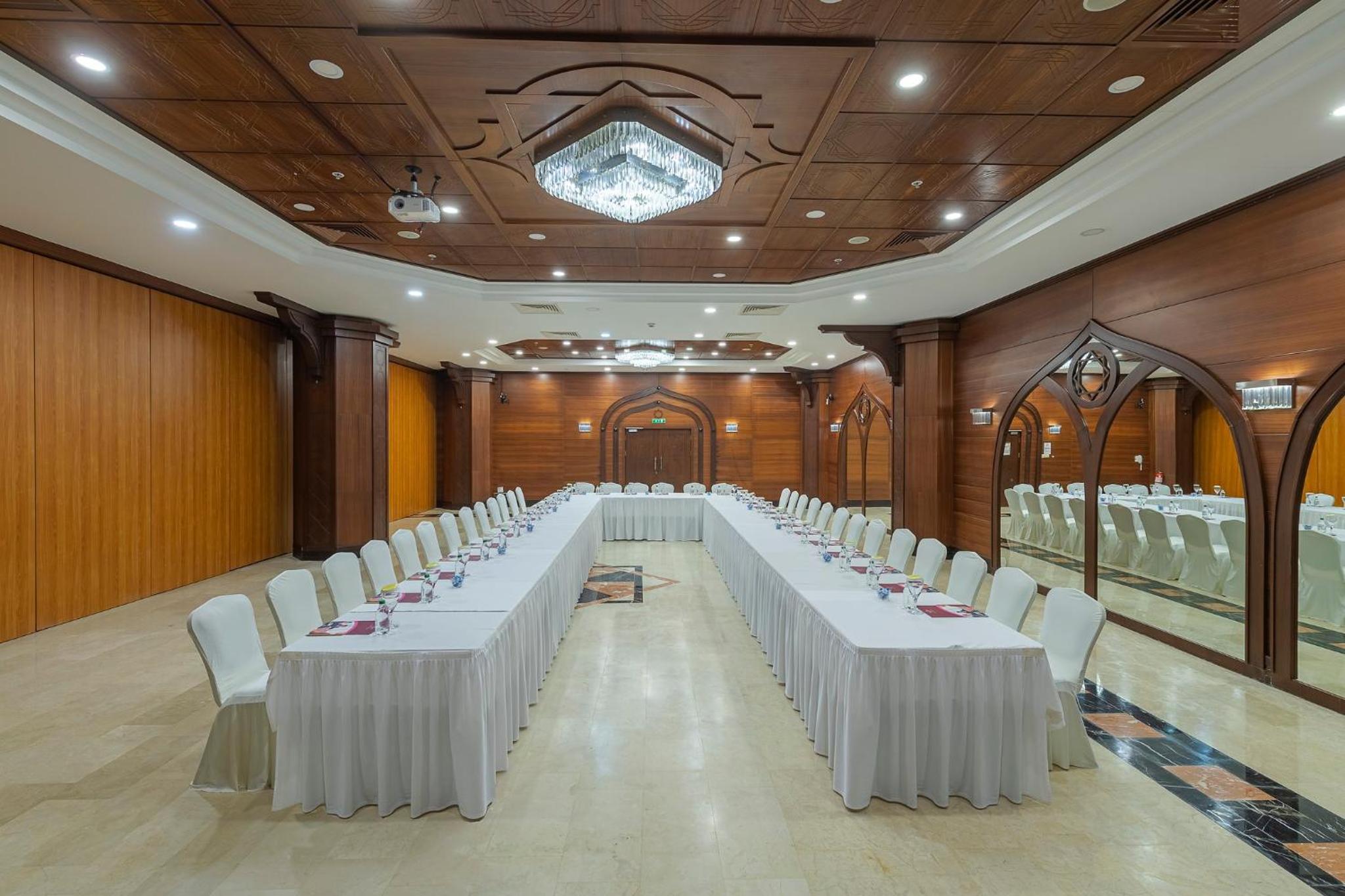 Crowne Plaza Antalya, an IHG Hotel - Image 83