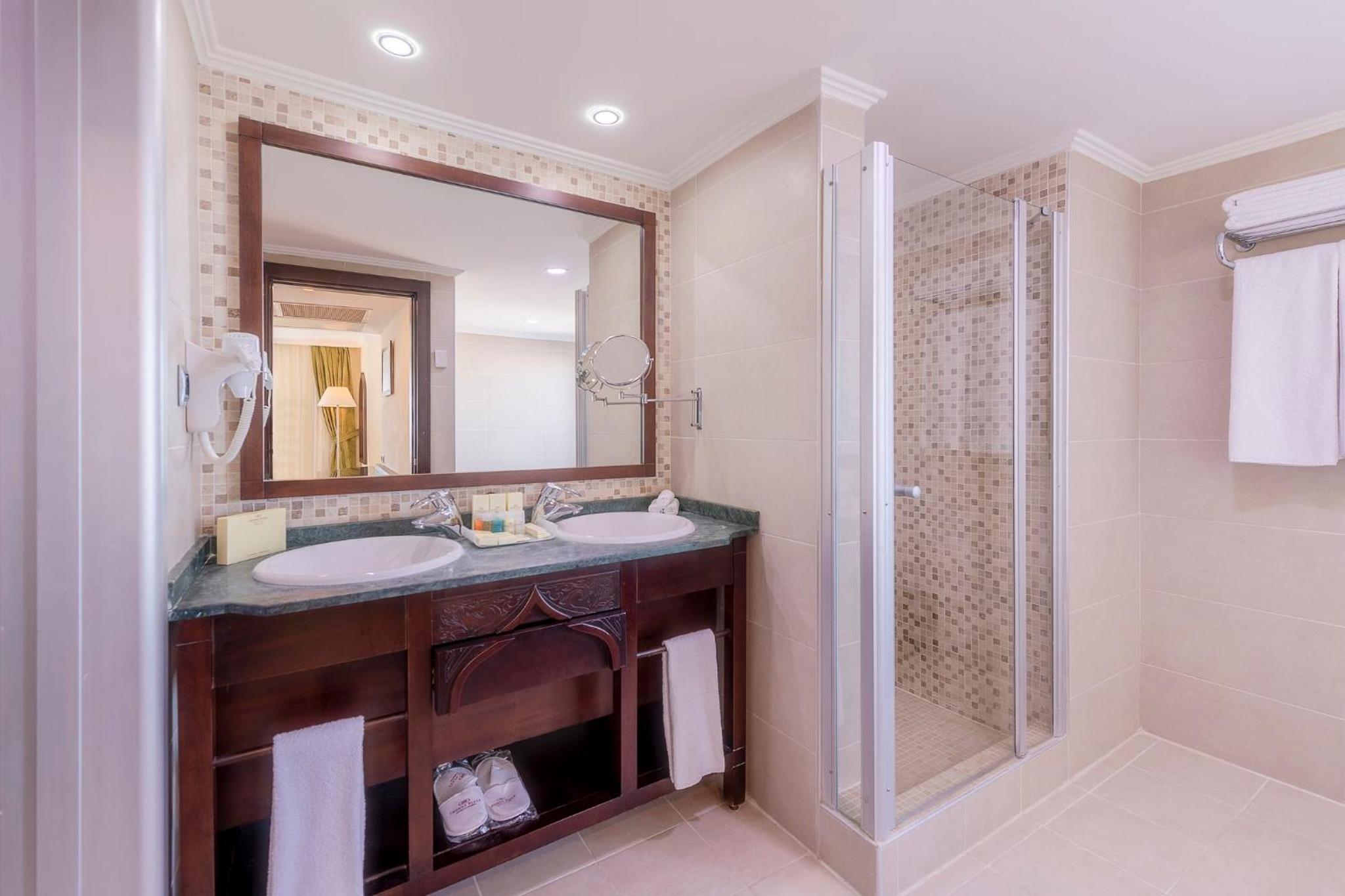 Crowne Plaza Antalya, an IHG Hotel - Image 110