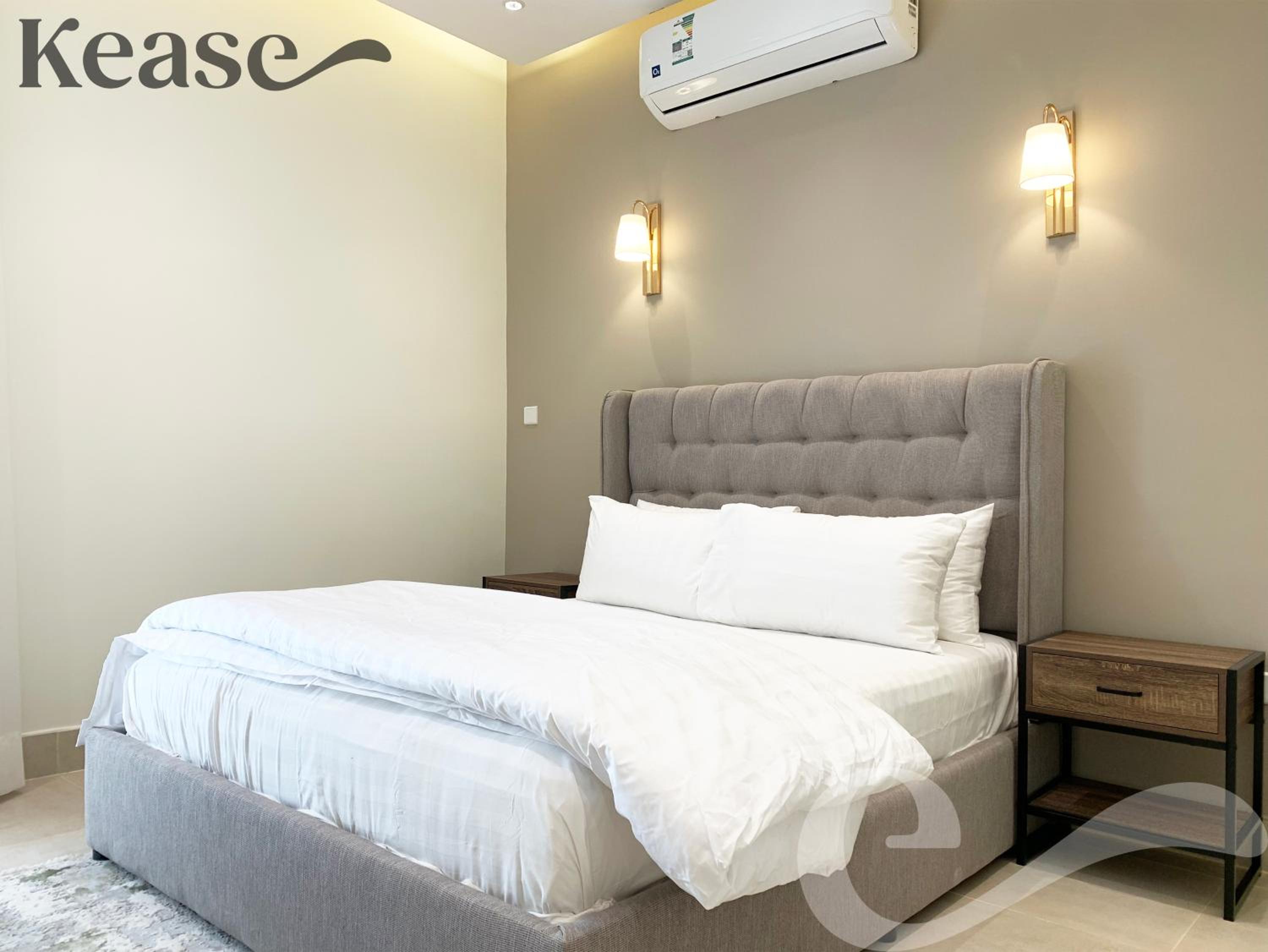 Kease Yasmin E-3 Royal touch GX80