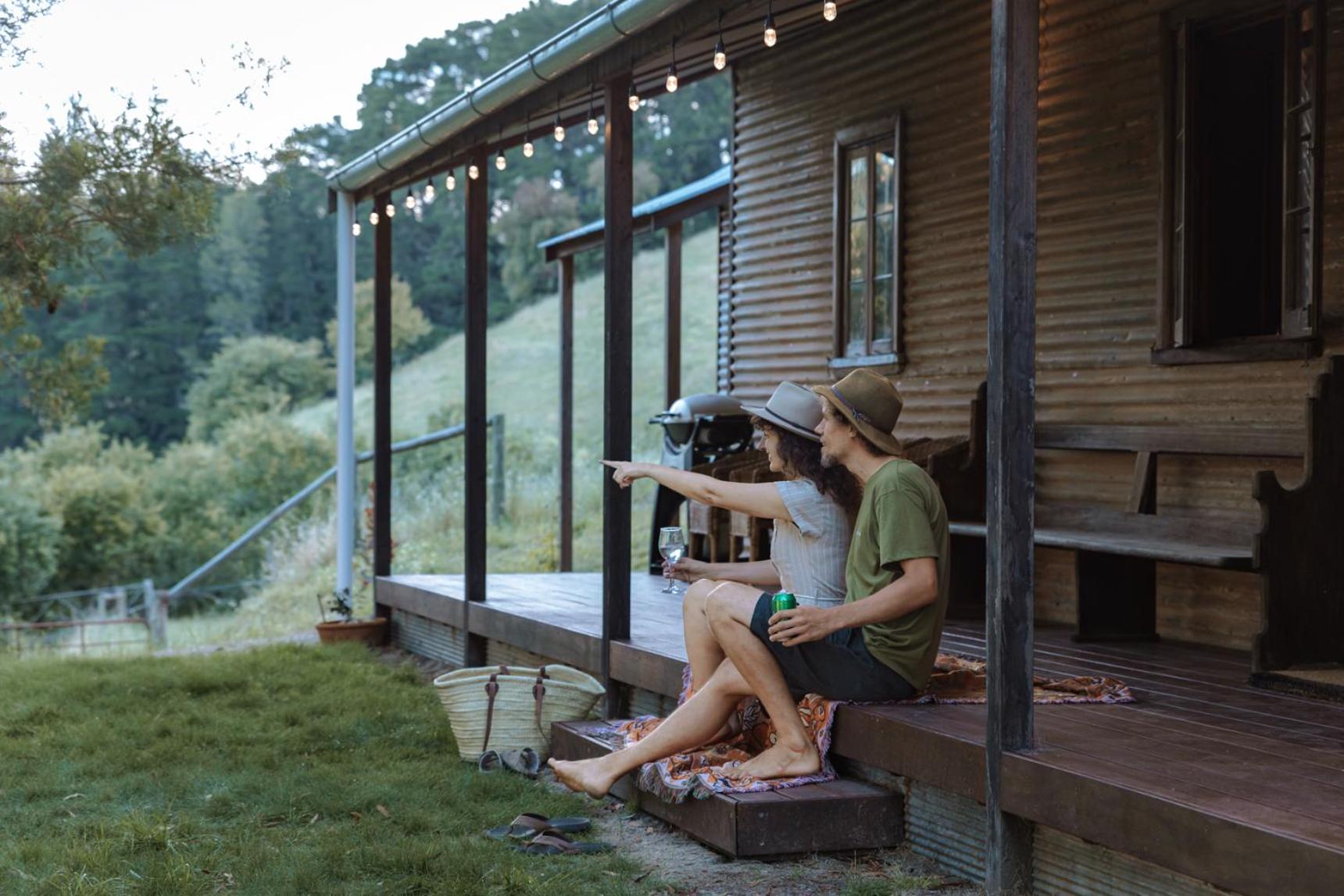 Pickers Hut - A Country Style Featured Dream Stay