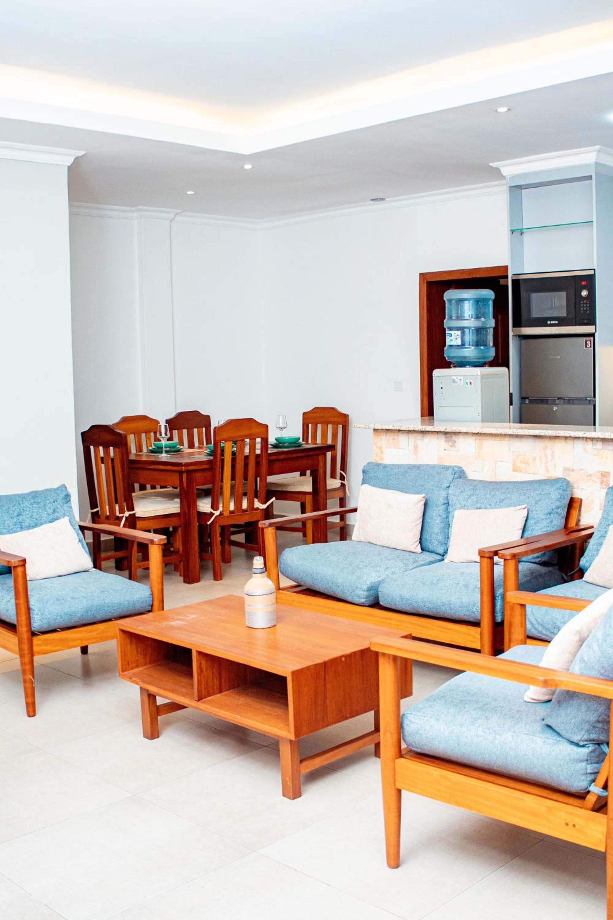 Nyarutarama Lux apartment view 4