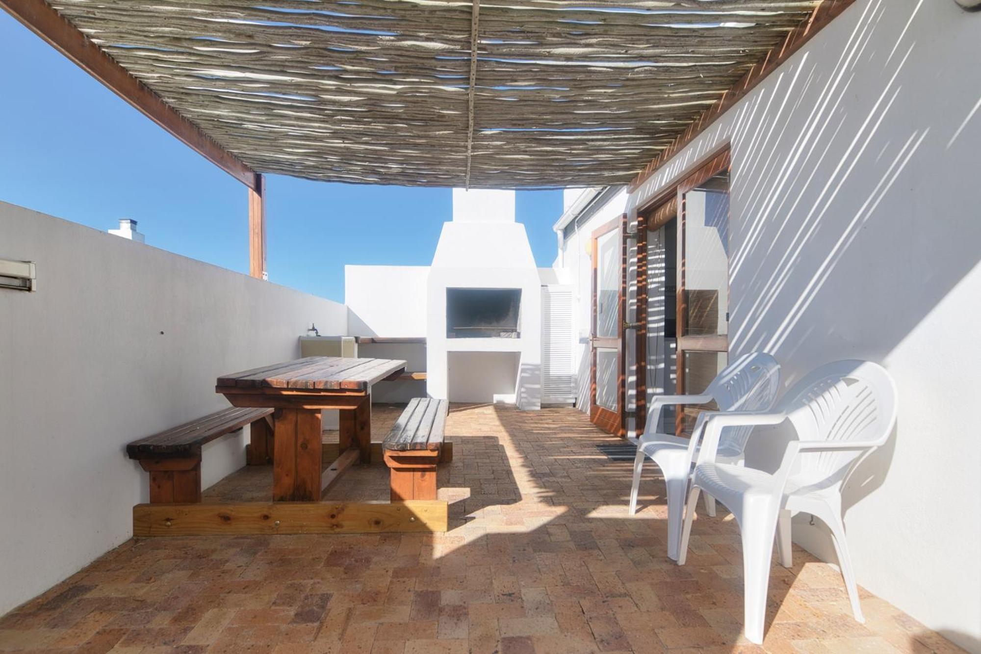 Owlet Cottage in Arniston view 4