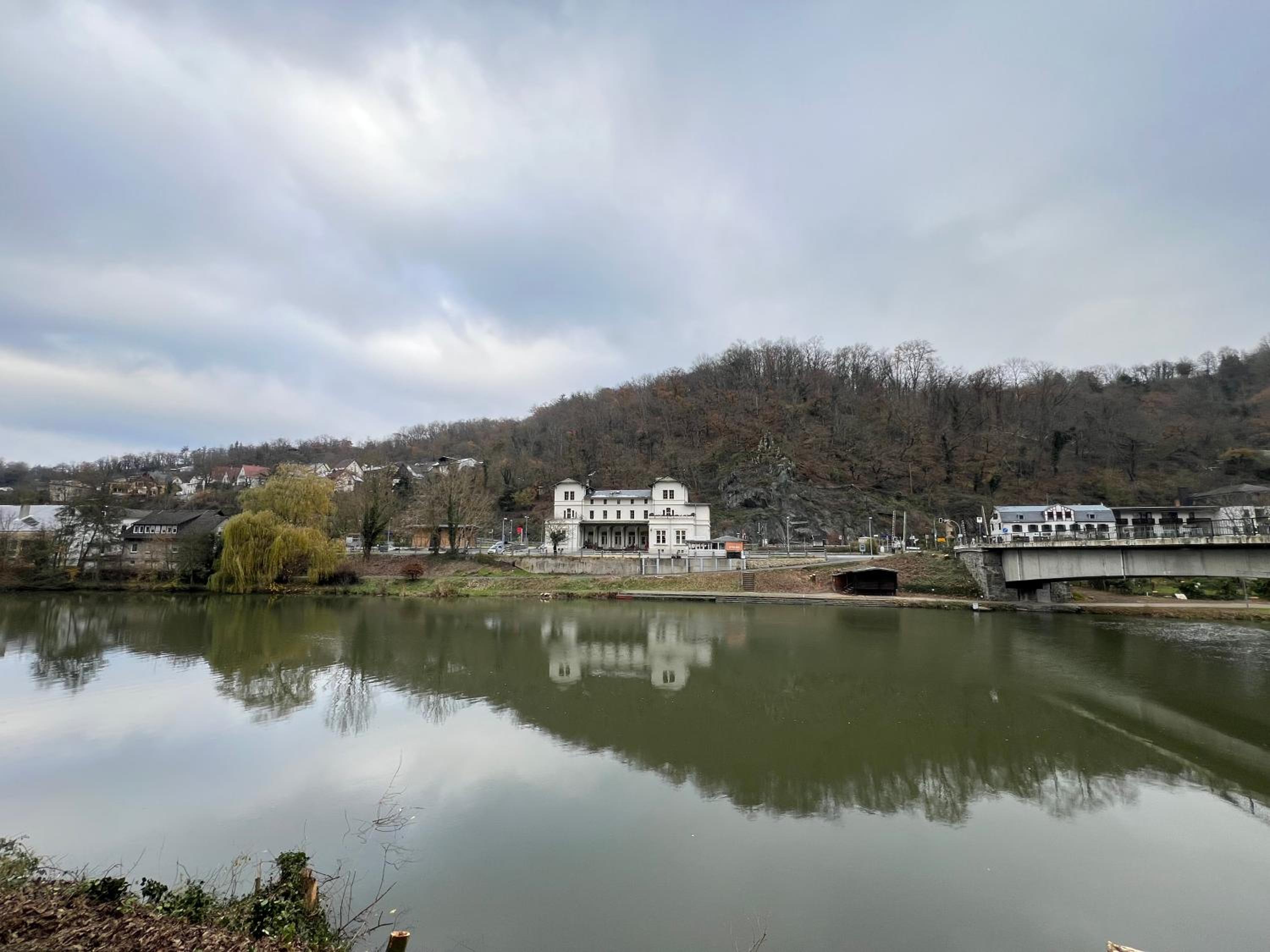 Fluss&Gleis Ferienwohnung im historischen Bahnhofsgebäude in Balduinstein an der Lahn