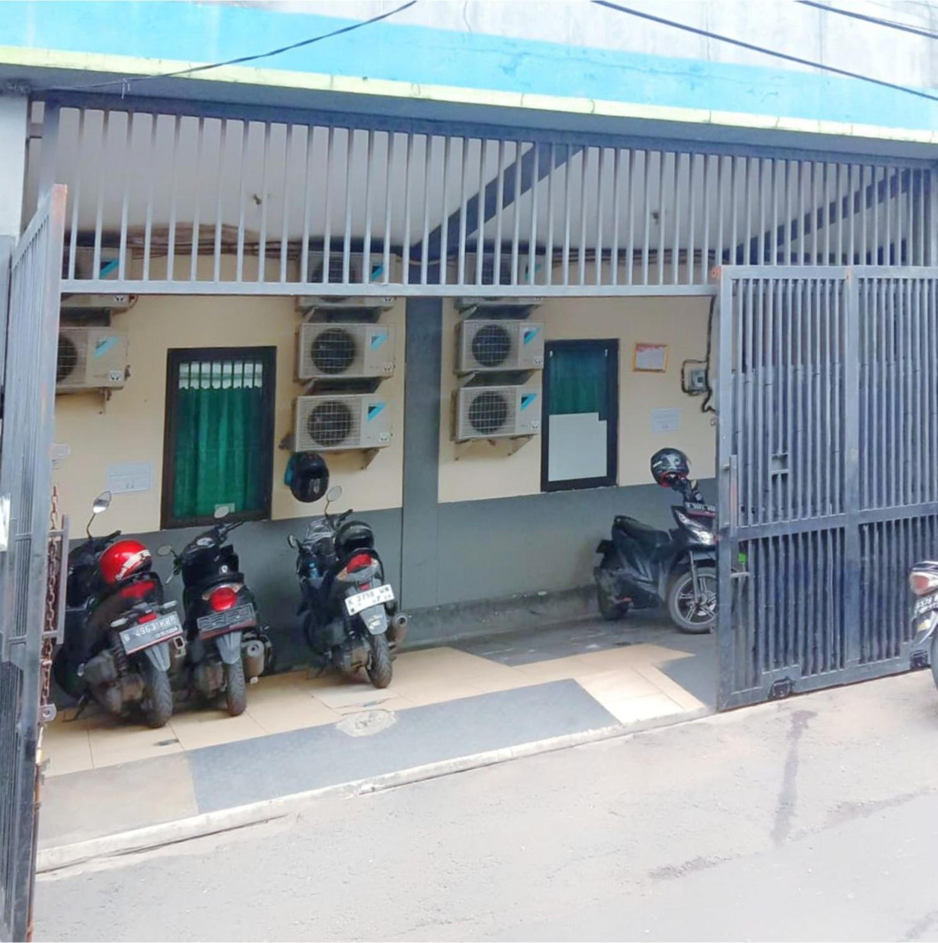 Kost Griya Marina by Ecommerceloka view 4