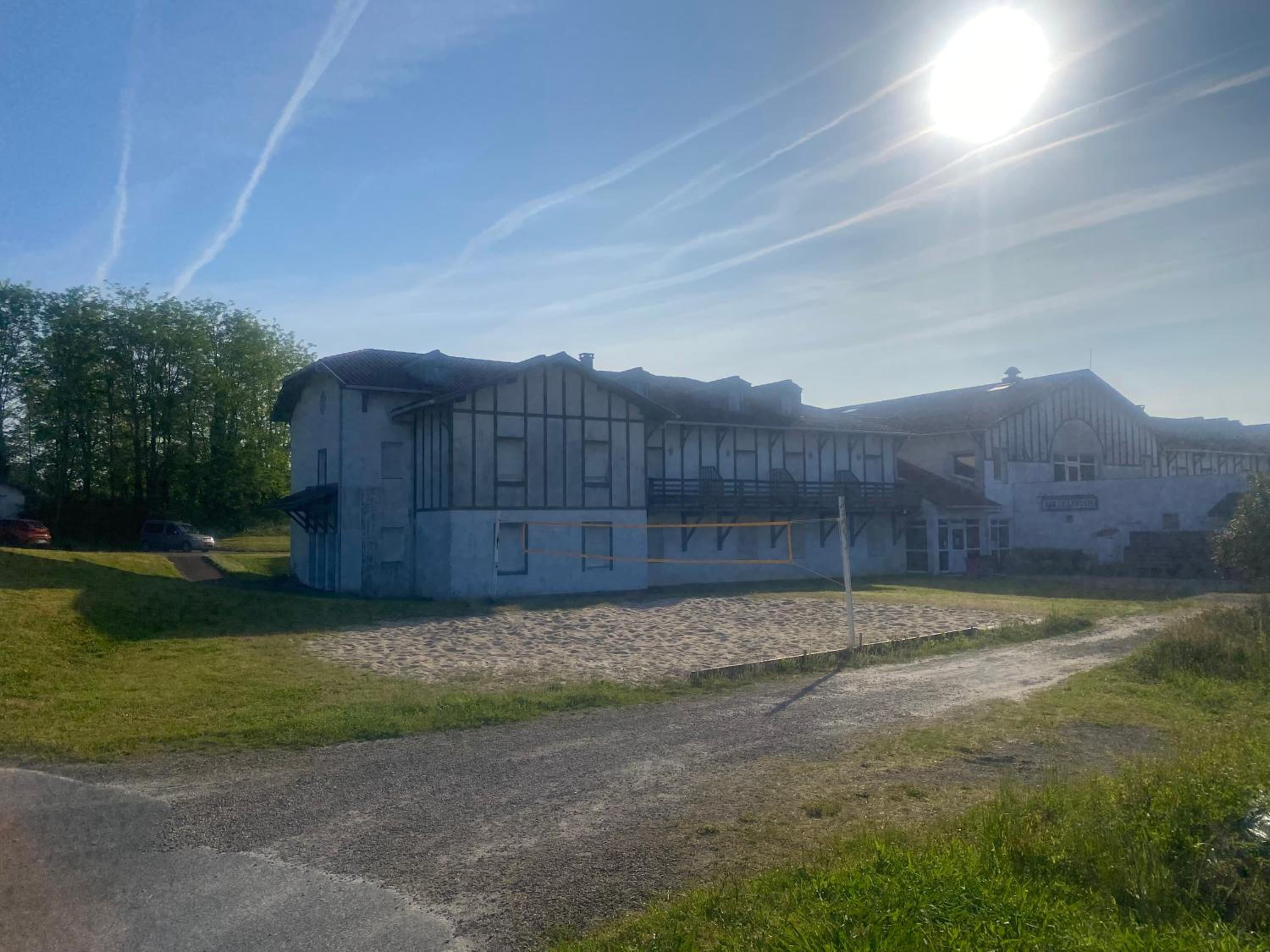 Maisonnette avec terrasse village vacances, Draps en option