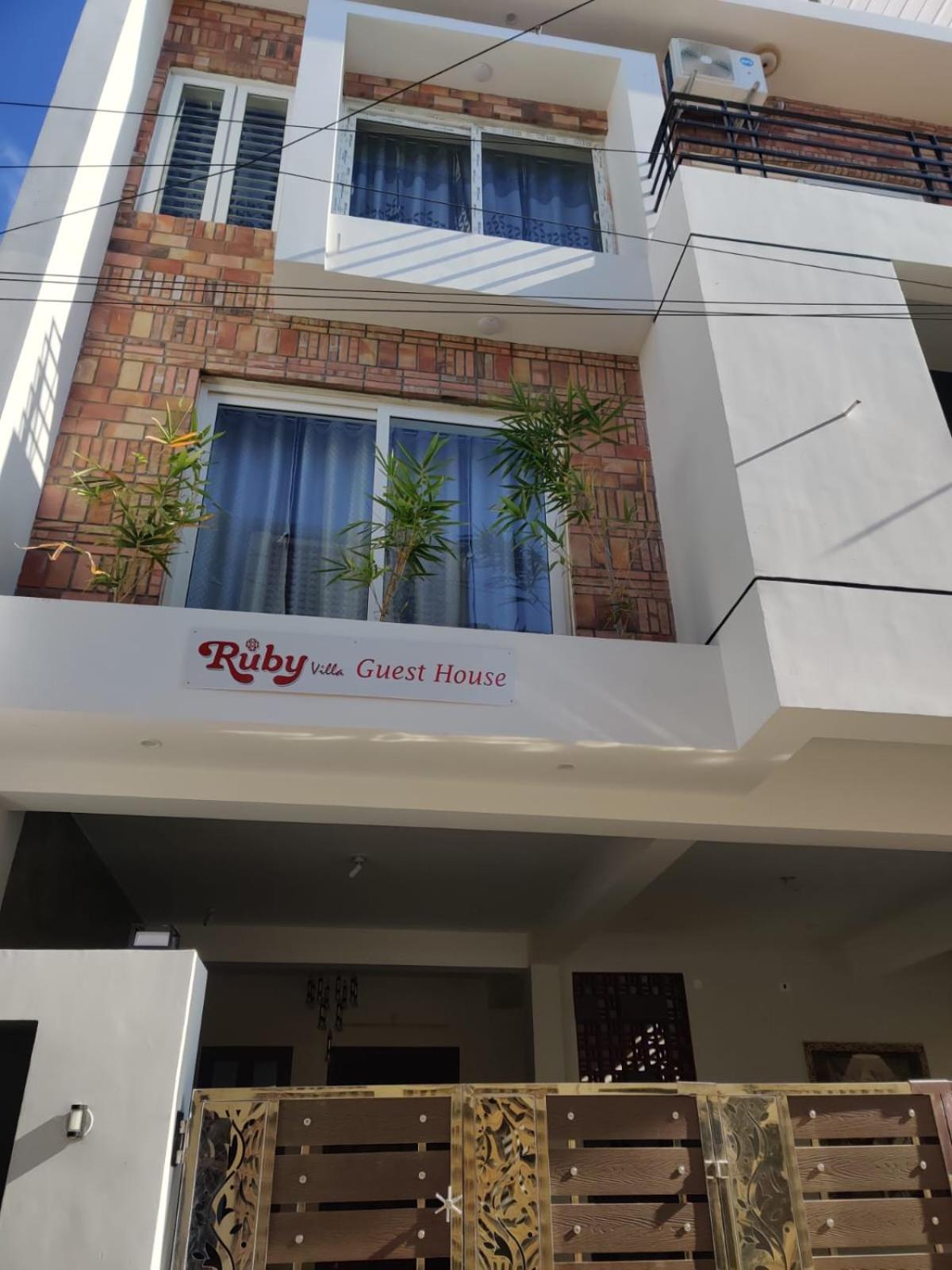 Ruby Villa