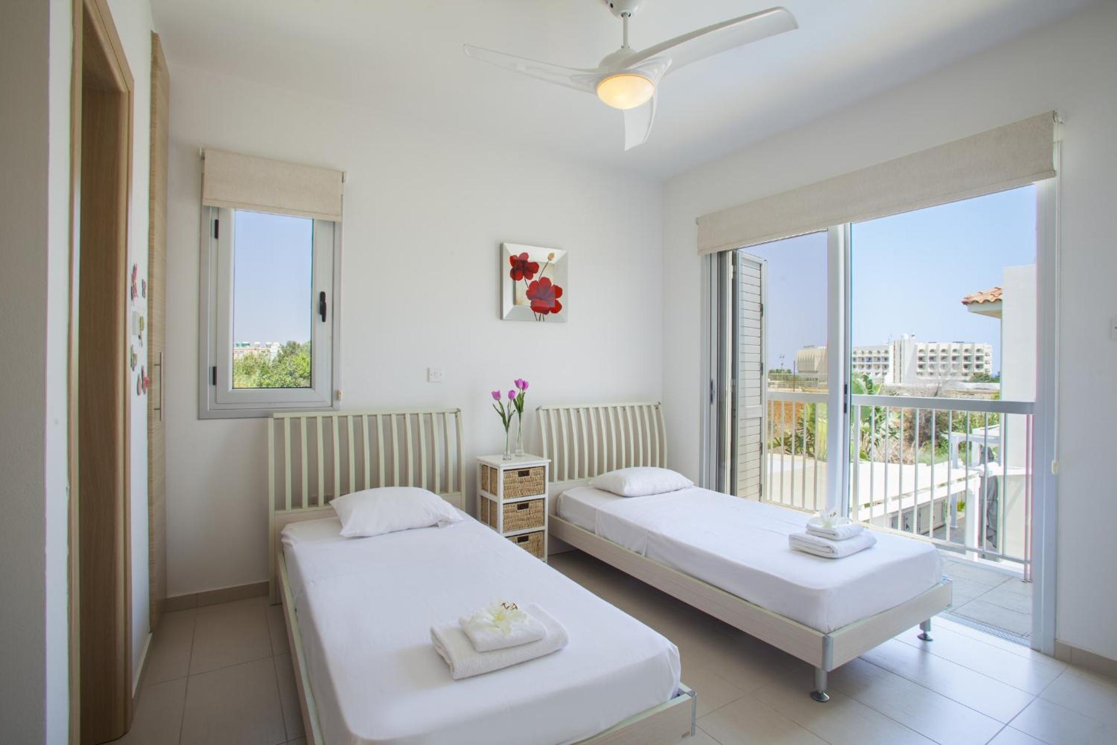 Villa Posidonas 3