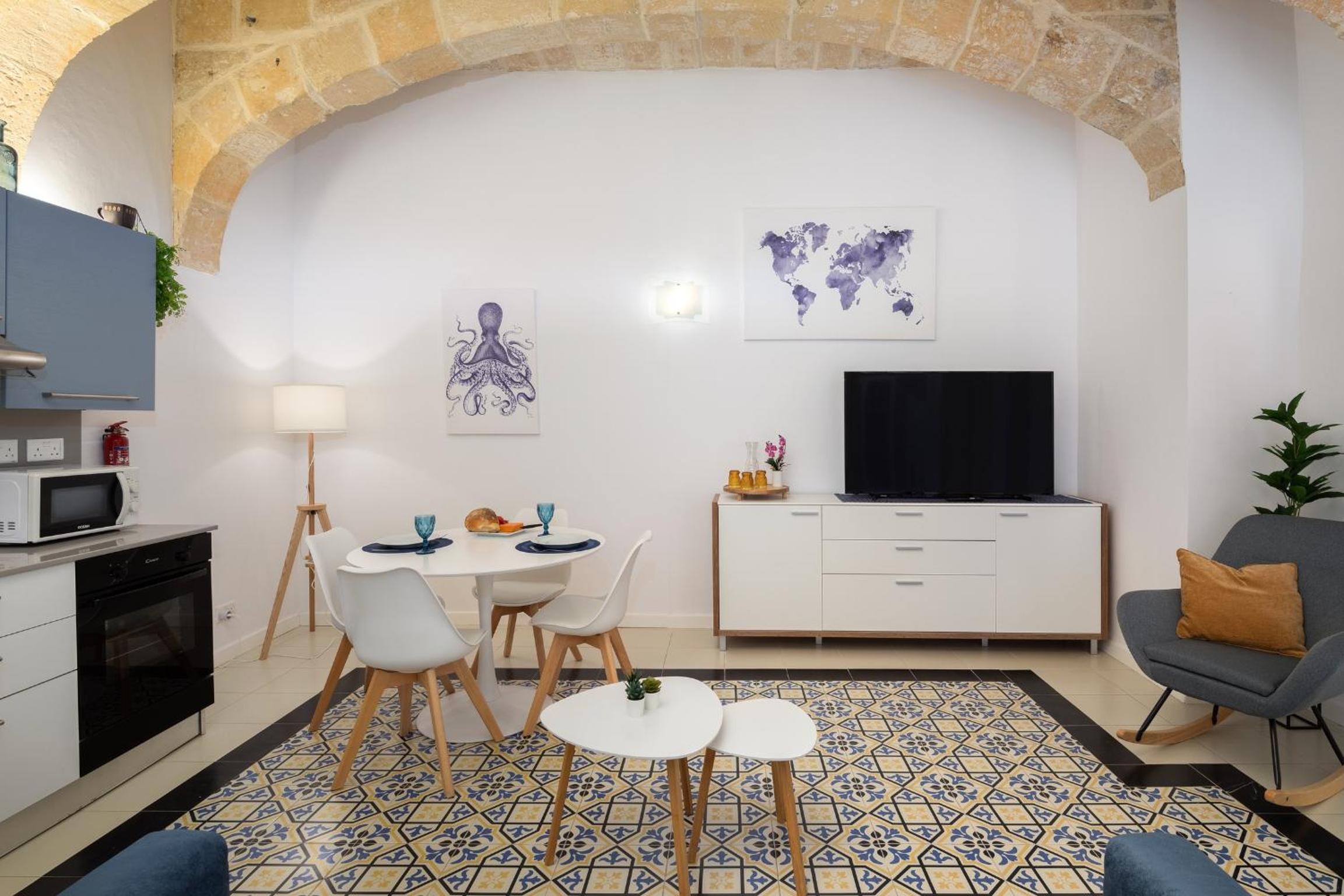 Modern Traditional Apartment with Maltese Internal Court Yard - Designed with Traditional Stone and Tiling view 5