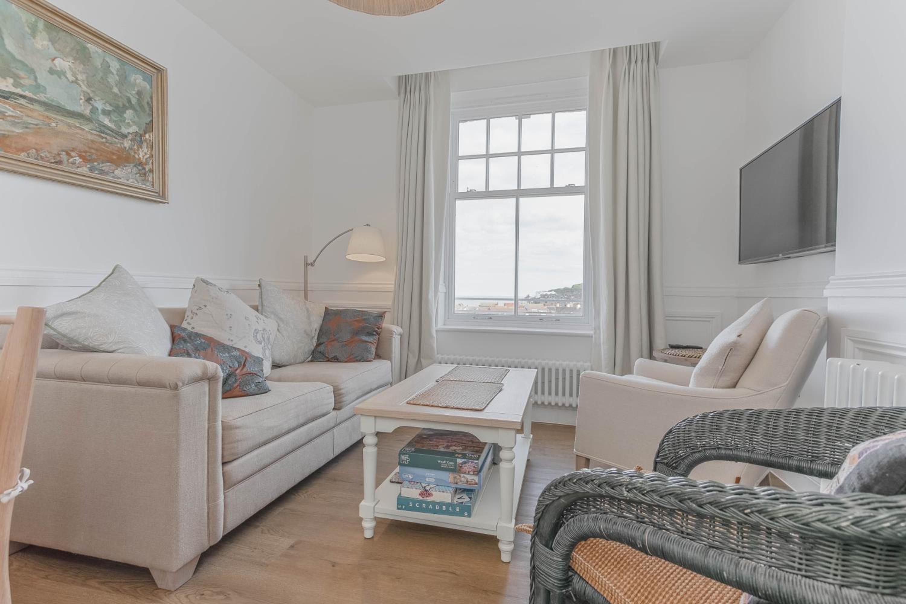 Time and Tide - Crabpot Cottages - Apartment with Amazing sea views