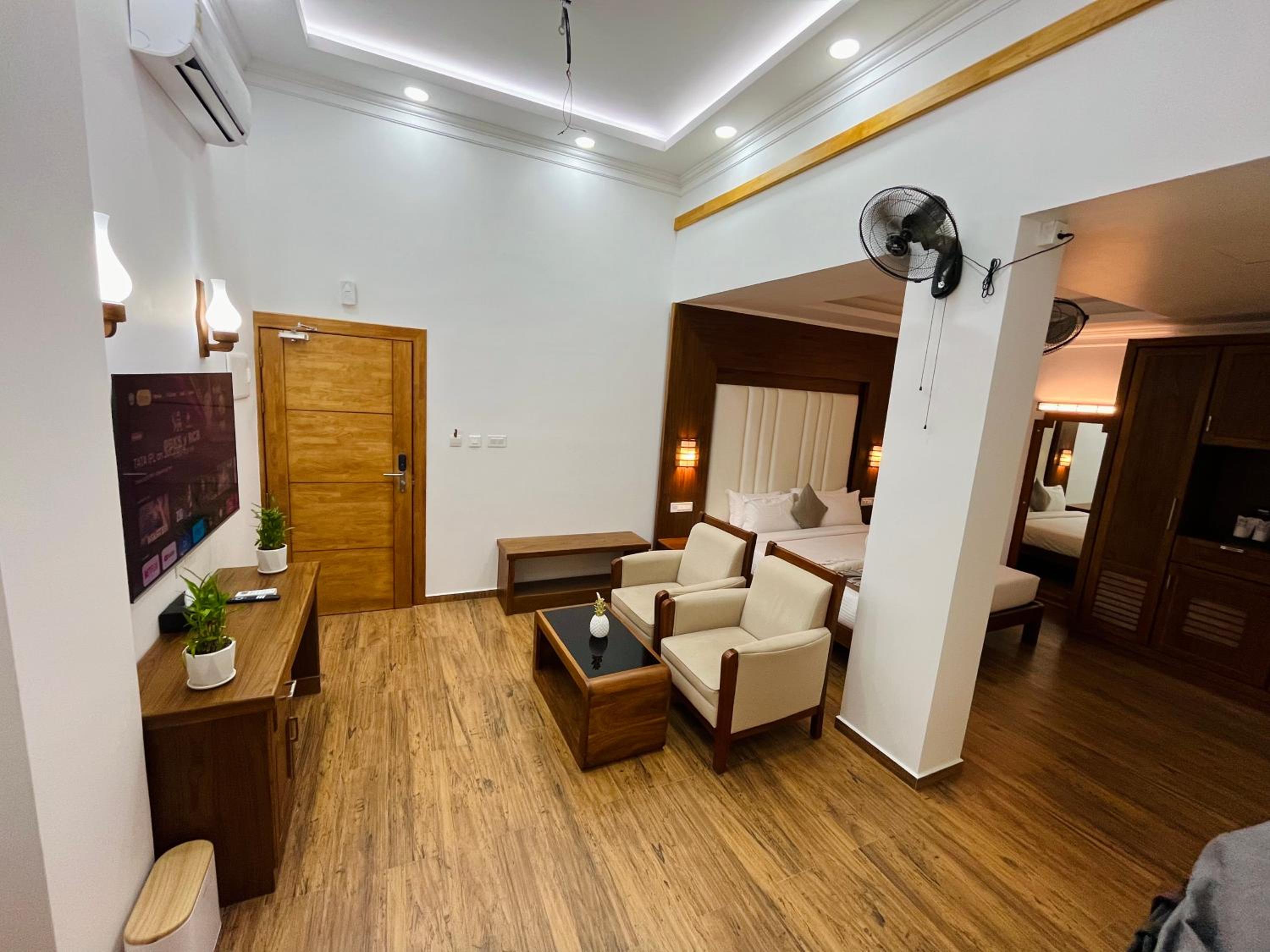 HOTEL WHITE HOUSE, Munnar