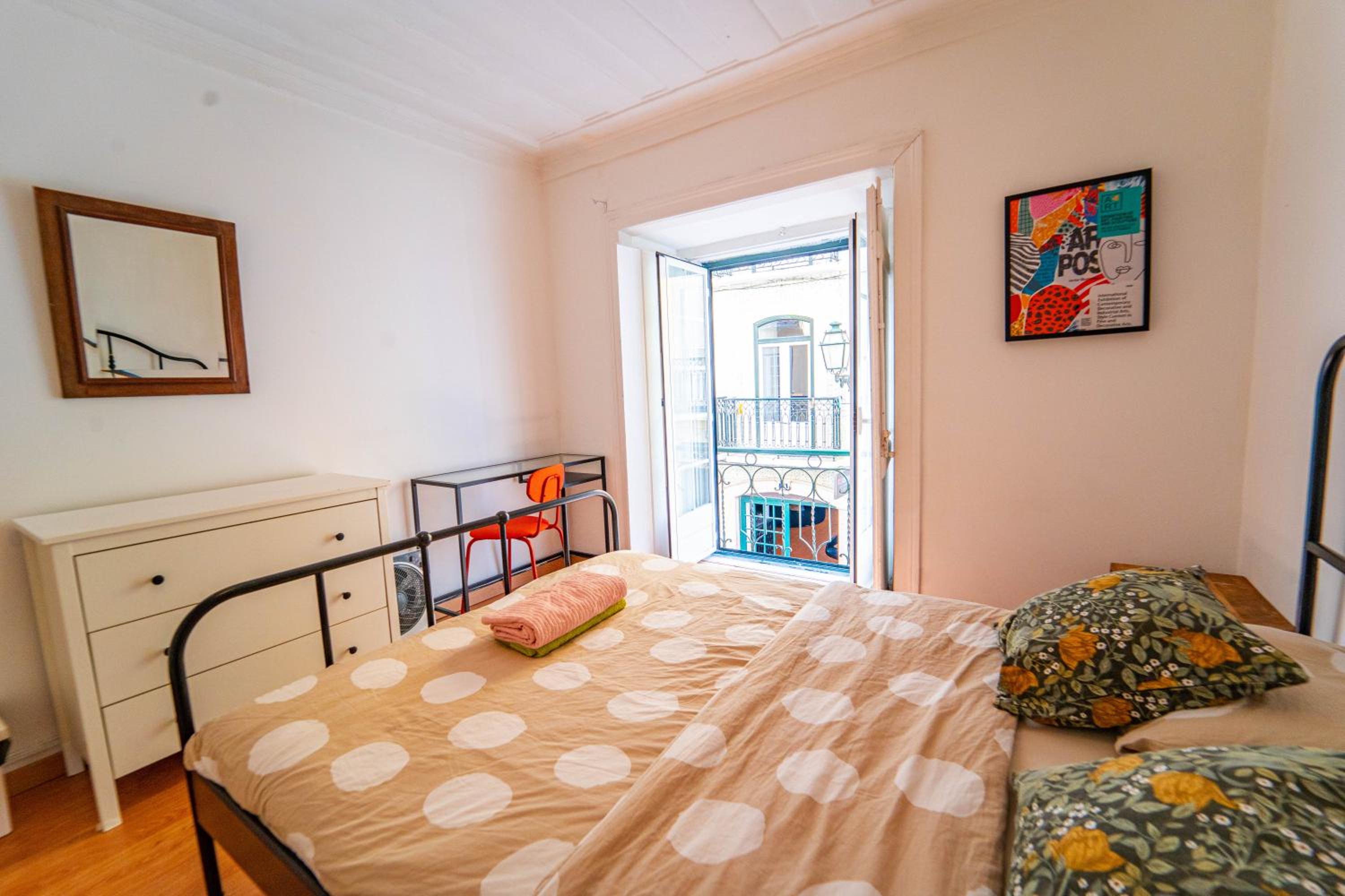 Bedrooms in Bairro Alto view 4