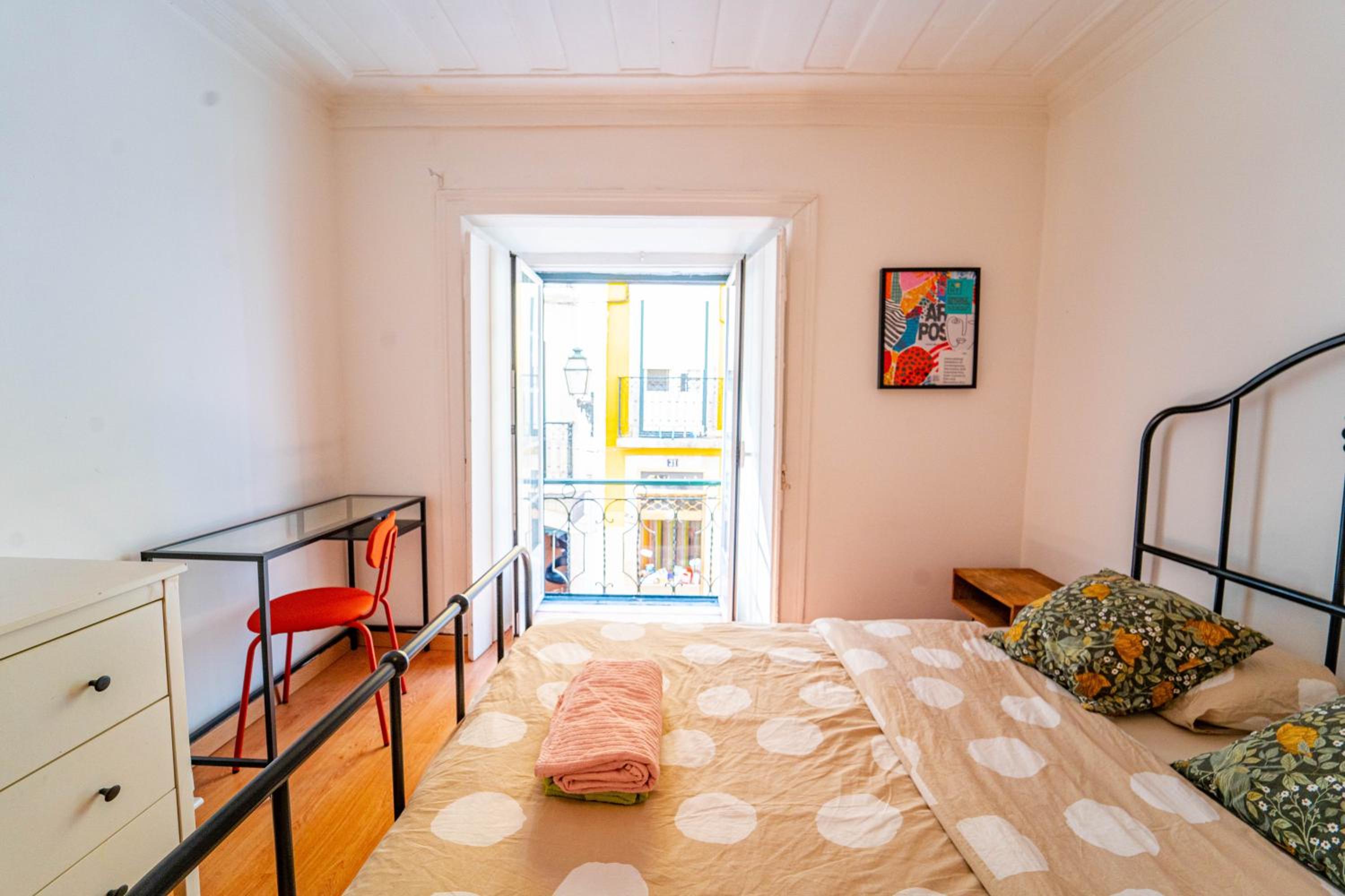 Bedrooms in Bairro Alto view 5