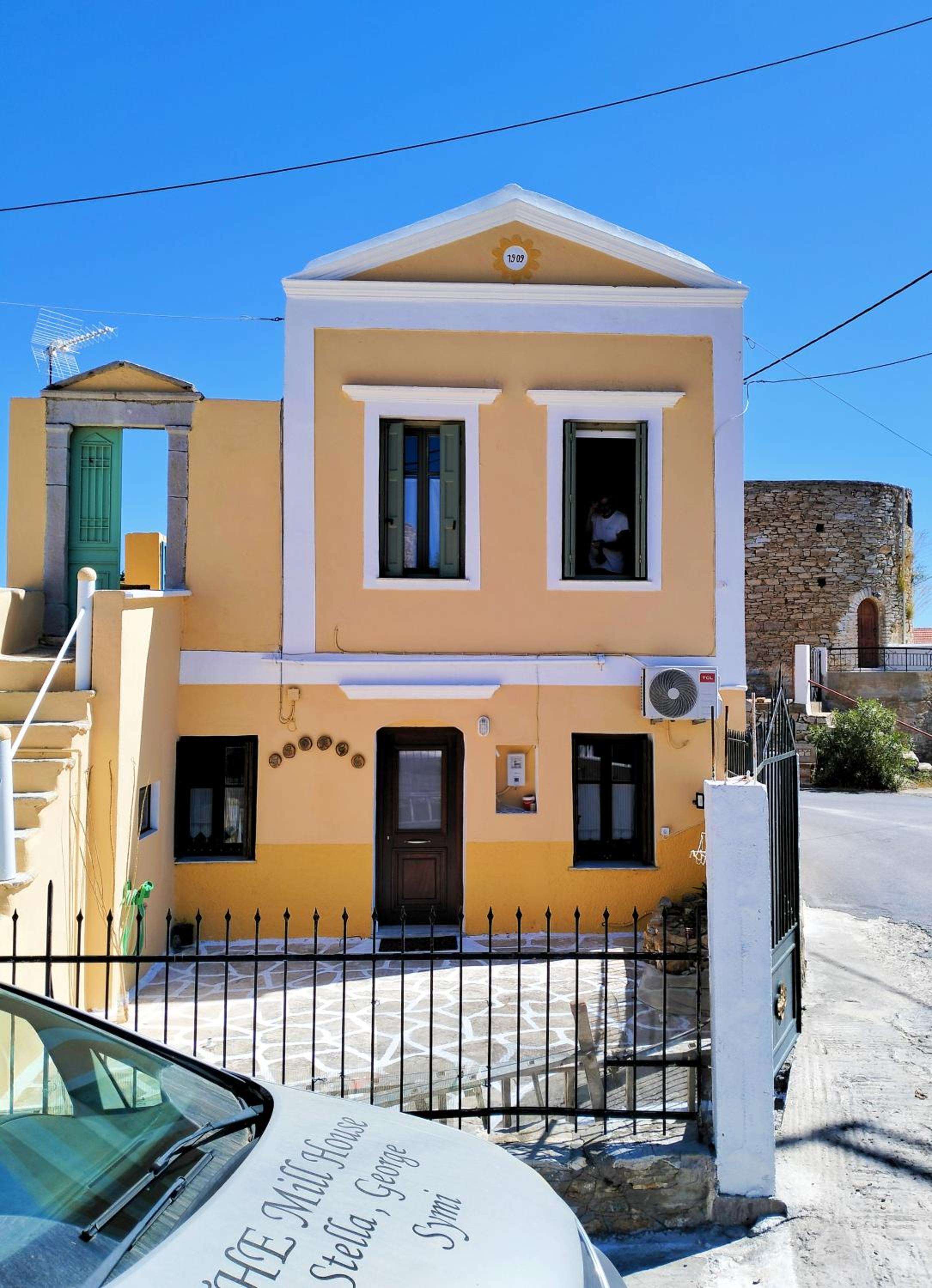 Photo 12
