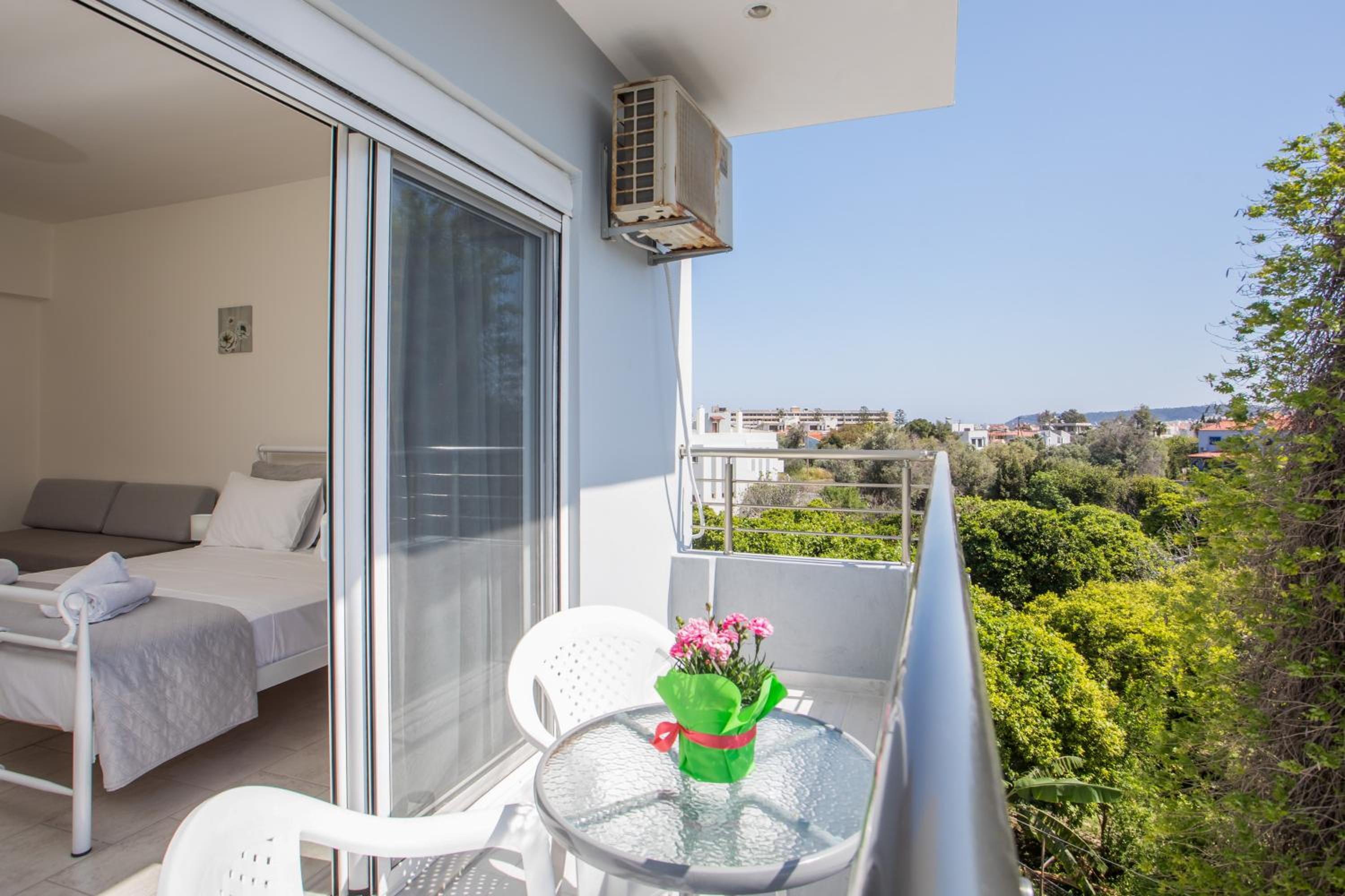 Economisa Apartments