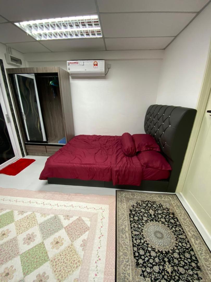 ROOMSTAY NIMAZA Bilik 1 photo 7