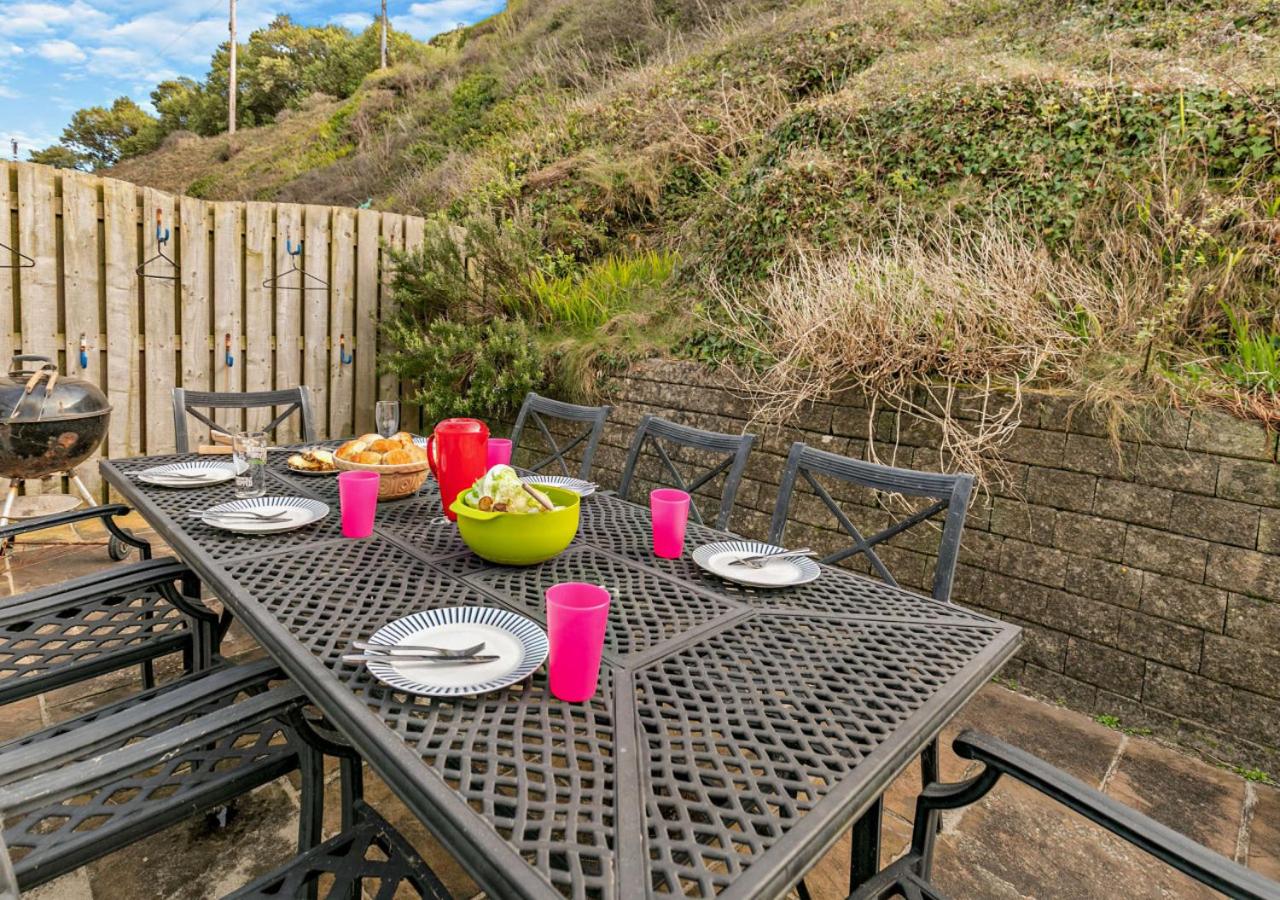 Beachside Court