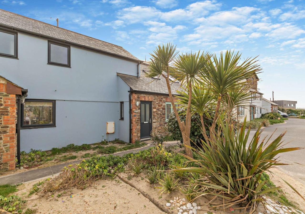 Beachside Court
