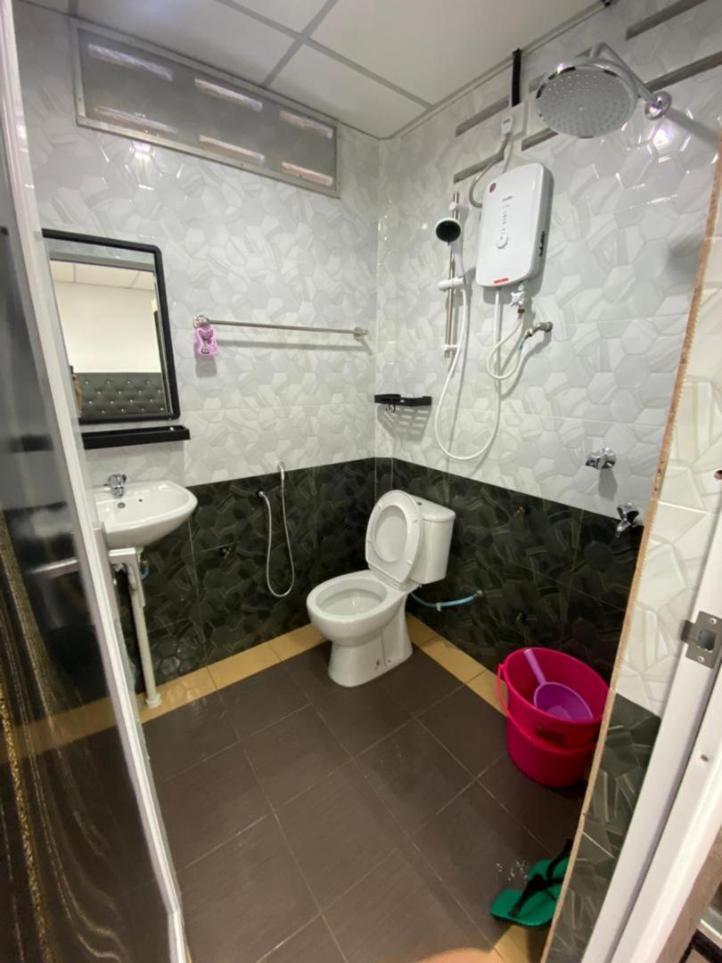ROOMSTAY NIMAZA Bilik 1 photo 6