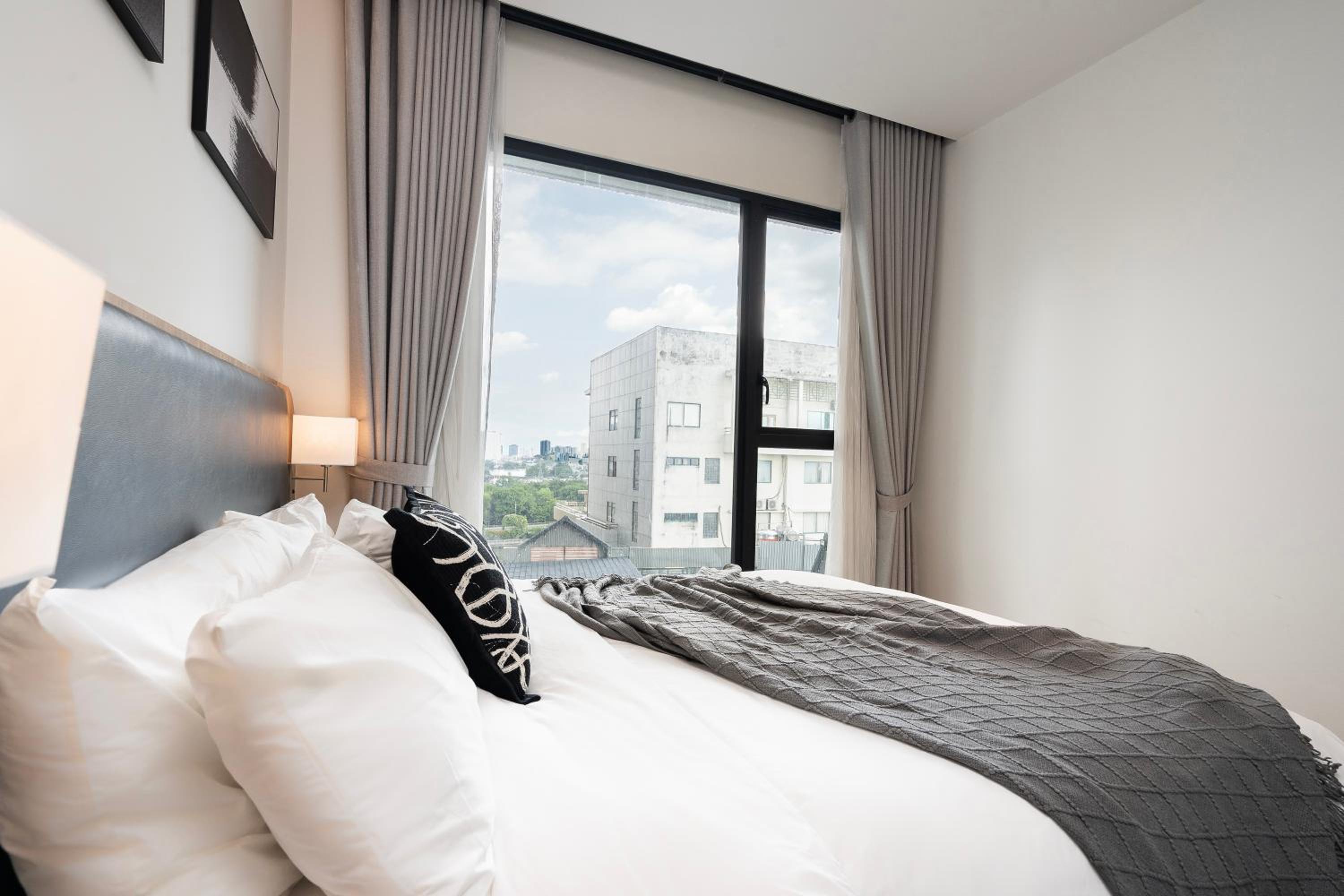 Zenity Aparmetn D1 3Bedroom 5star- good price YOLO HOME