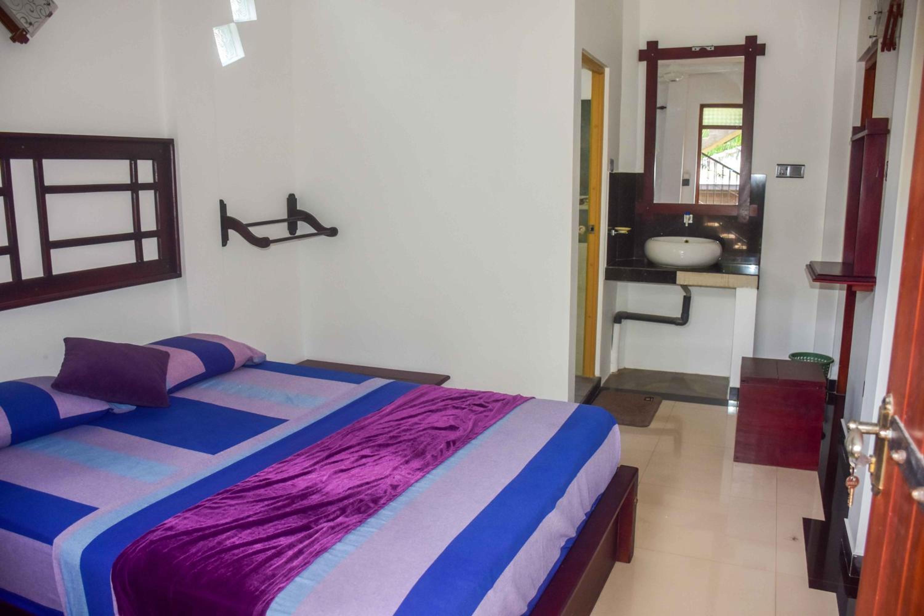 Yala River Face Inn