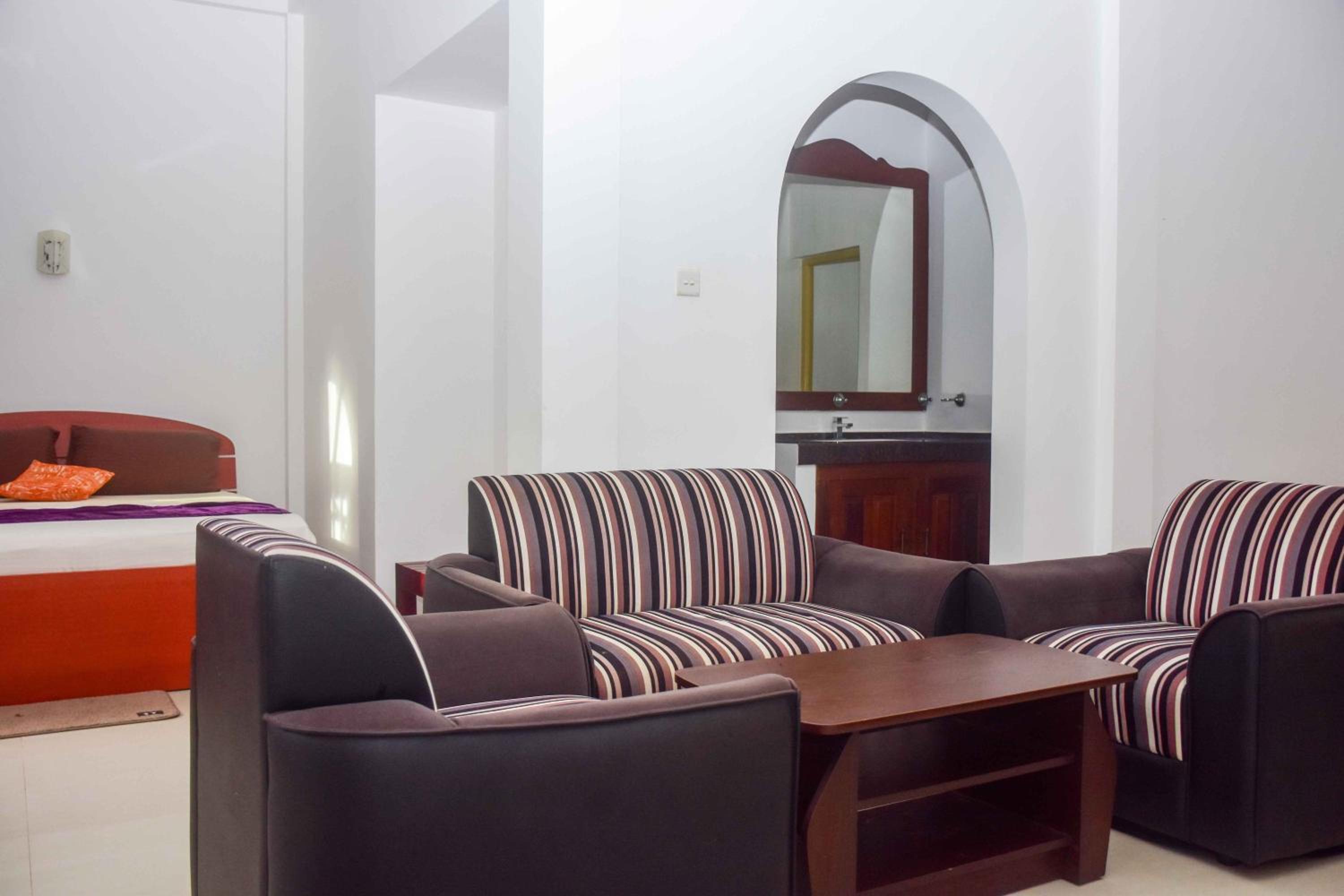 Yala River Face Inn