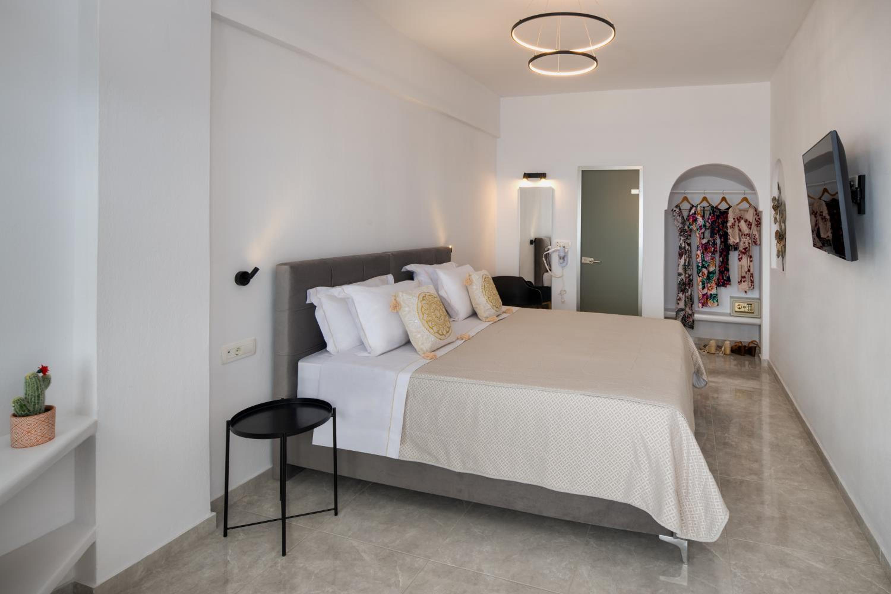 Villa Thiranthemis