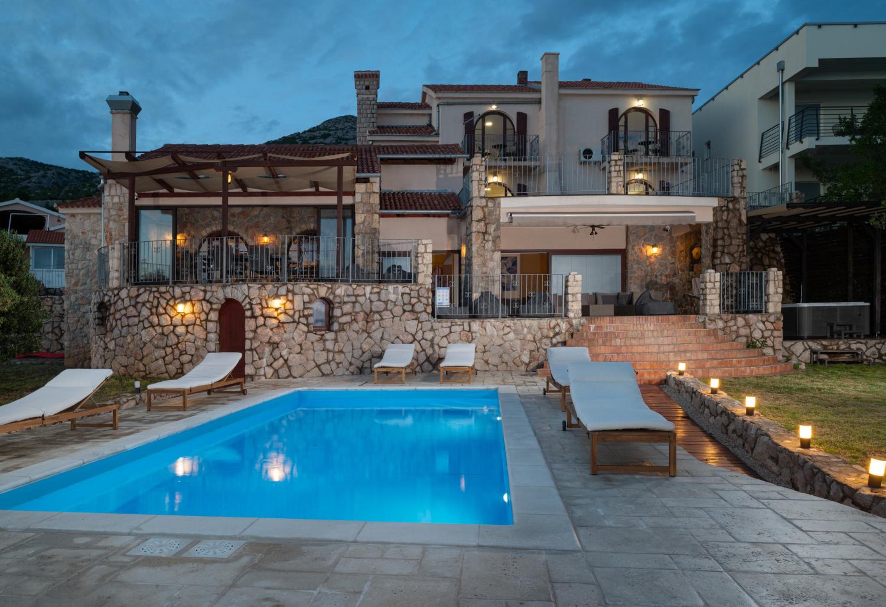 Family Villa Tiffany&more