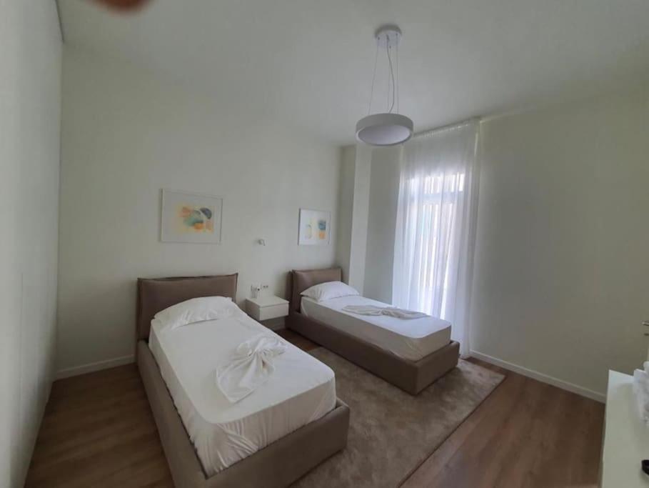 Villa BreRoy Palasë Green Coast