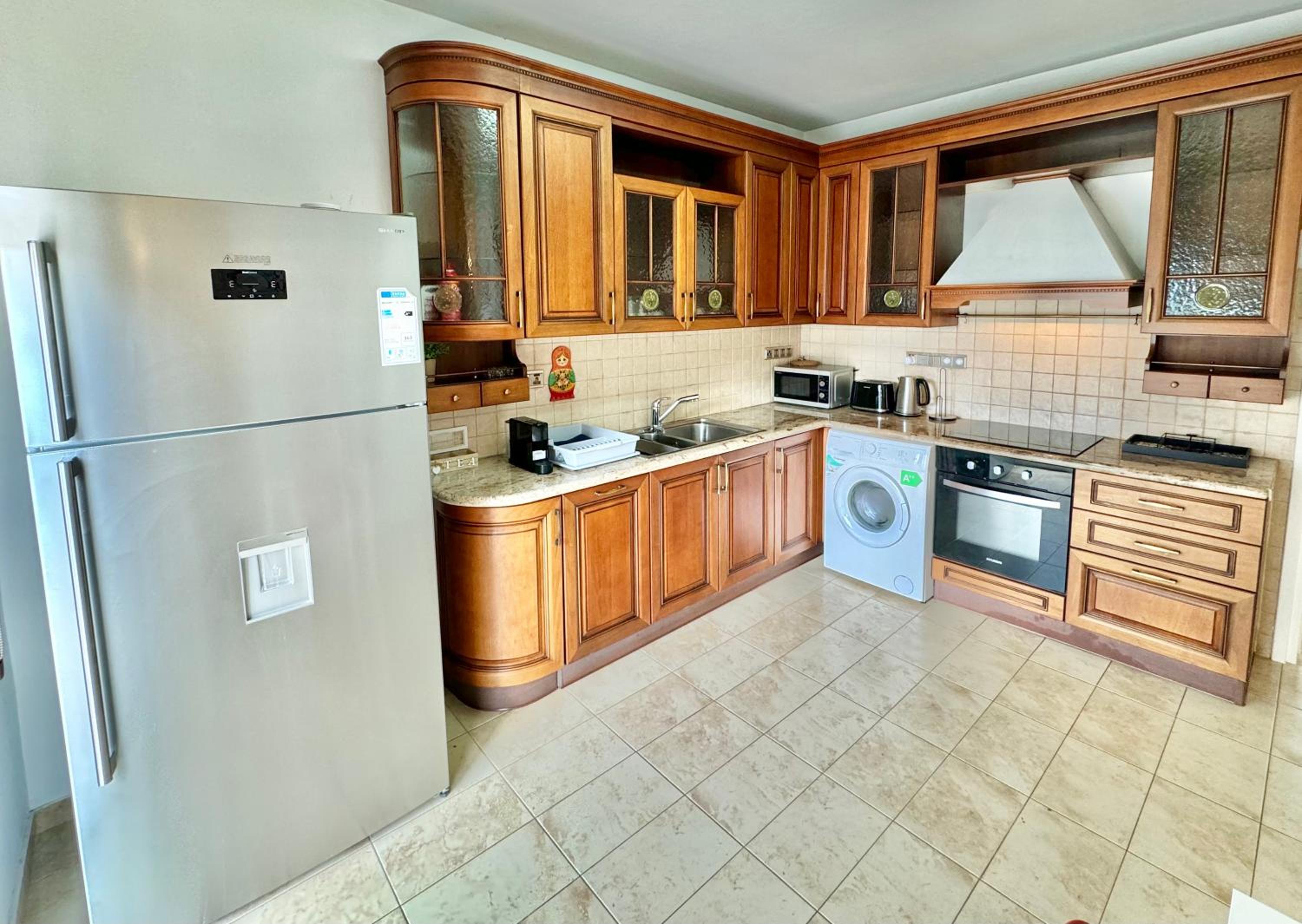 Seafront Apartment in Dasoudi Area