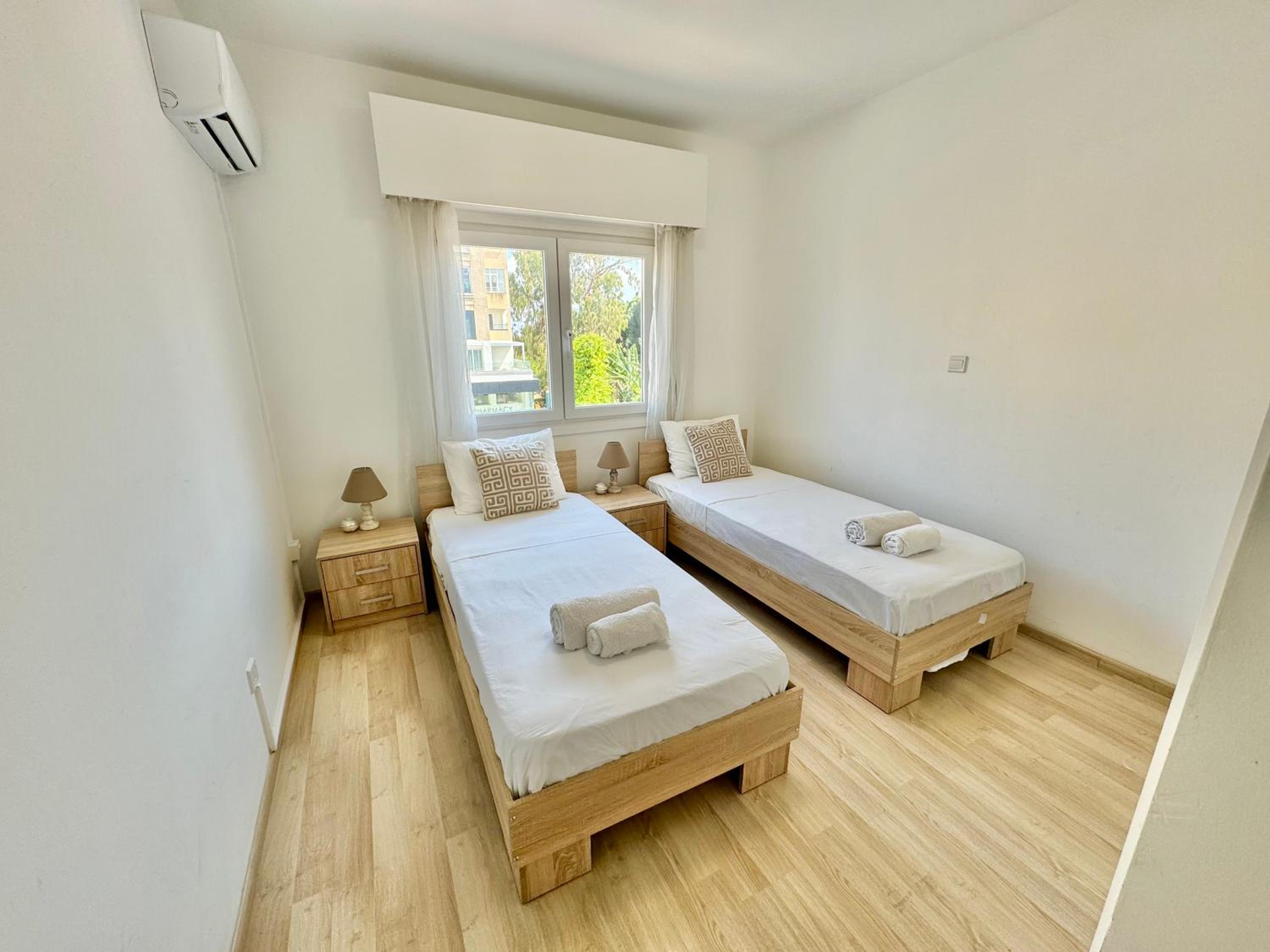 Seafront Apartment in Dasoudi Area