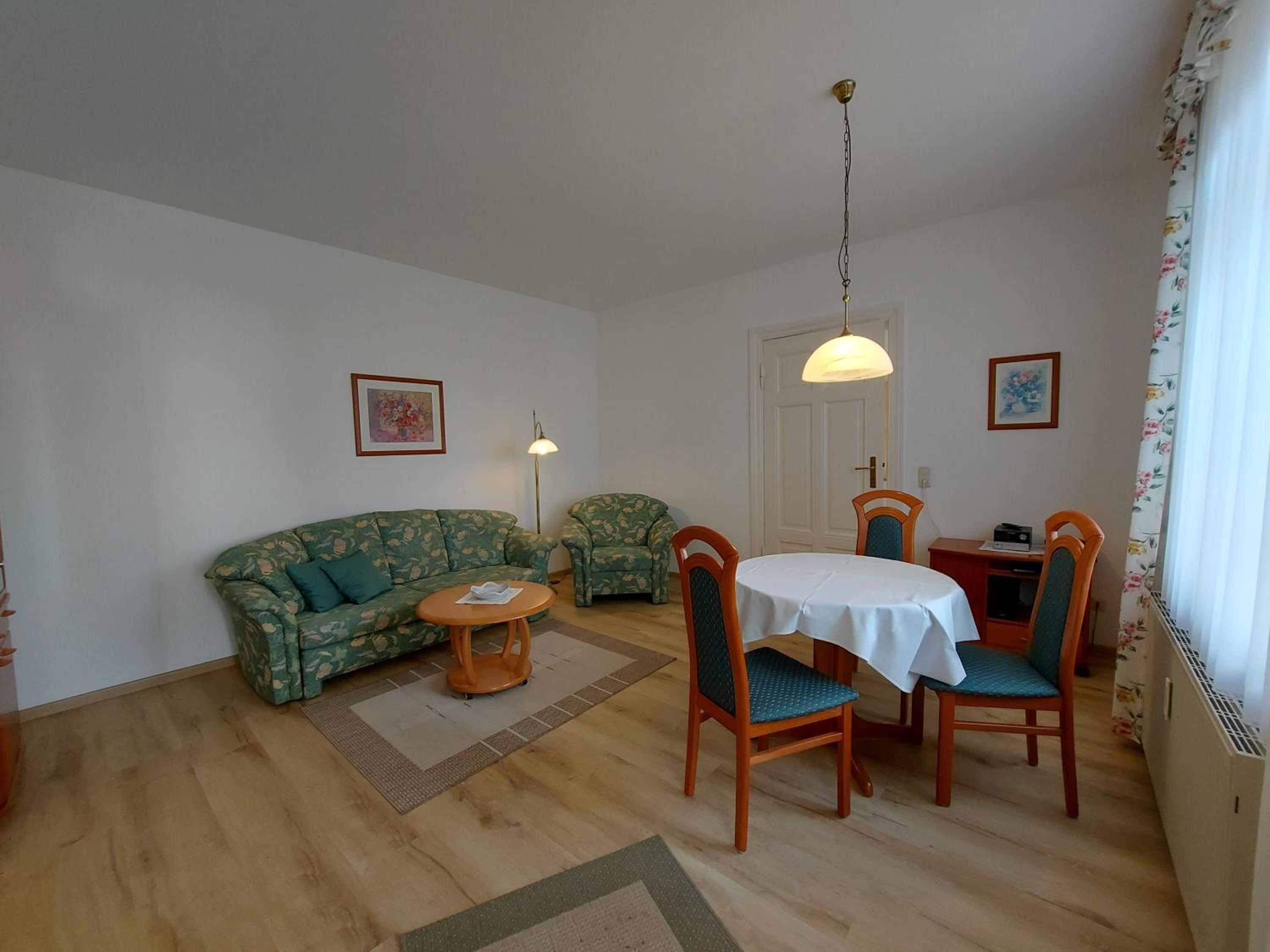 Haus Lucie 50m bis zum Ostseestrand
