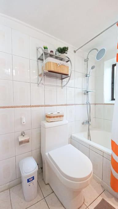 Amplio apartamento para 7 personas a pasos del mar y casino