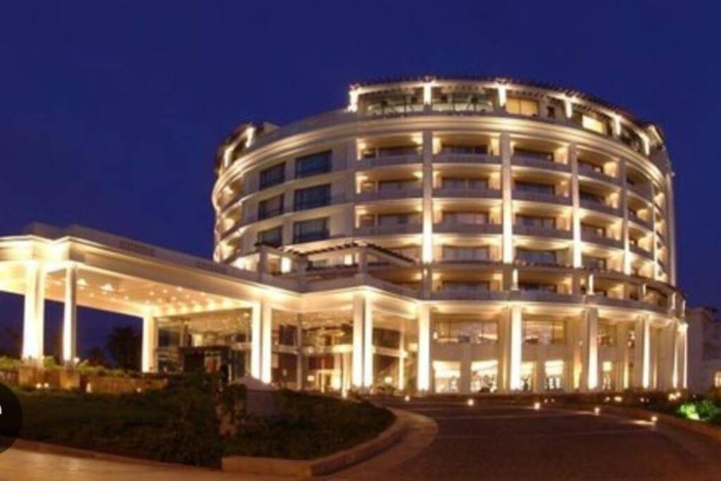 Amplio apartamento para 7 personas a pasos del mar y casino
