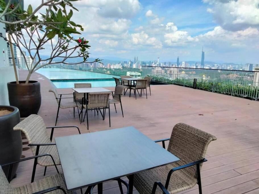 Stylish Oasis at Mont Kiara KL 1 bedroom