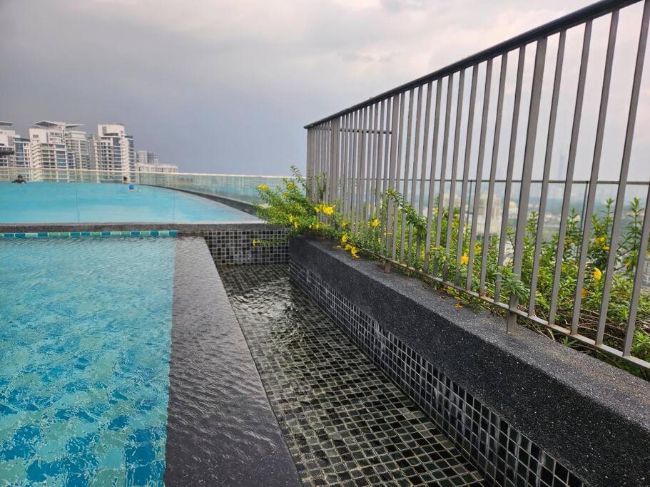 Stylish Oasis at Mont Kiara KL 1 bedroom
