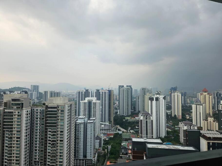 Stylish Oasis at Mont Kiara KL 1 bedroom