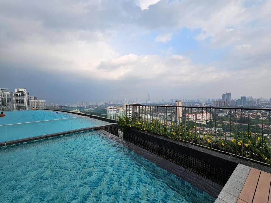 Stylish Oasis at Mont Kiara KL 1 bedroom