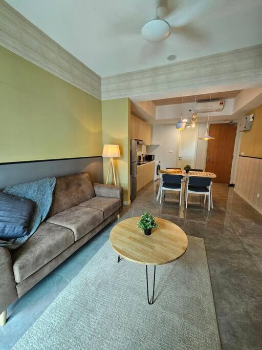 Stylish Oasis at Mont Kiara KL 1 bedroom