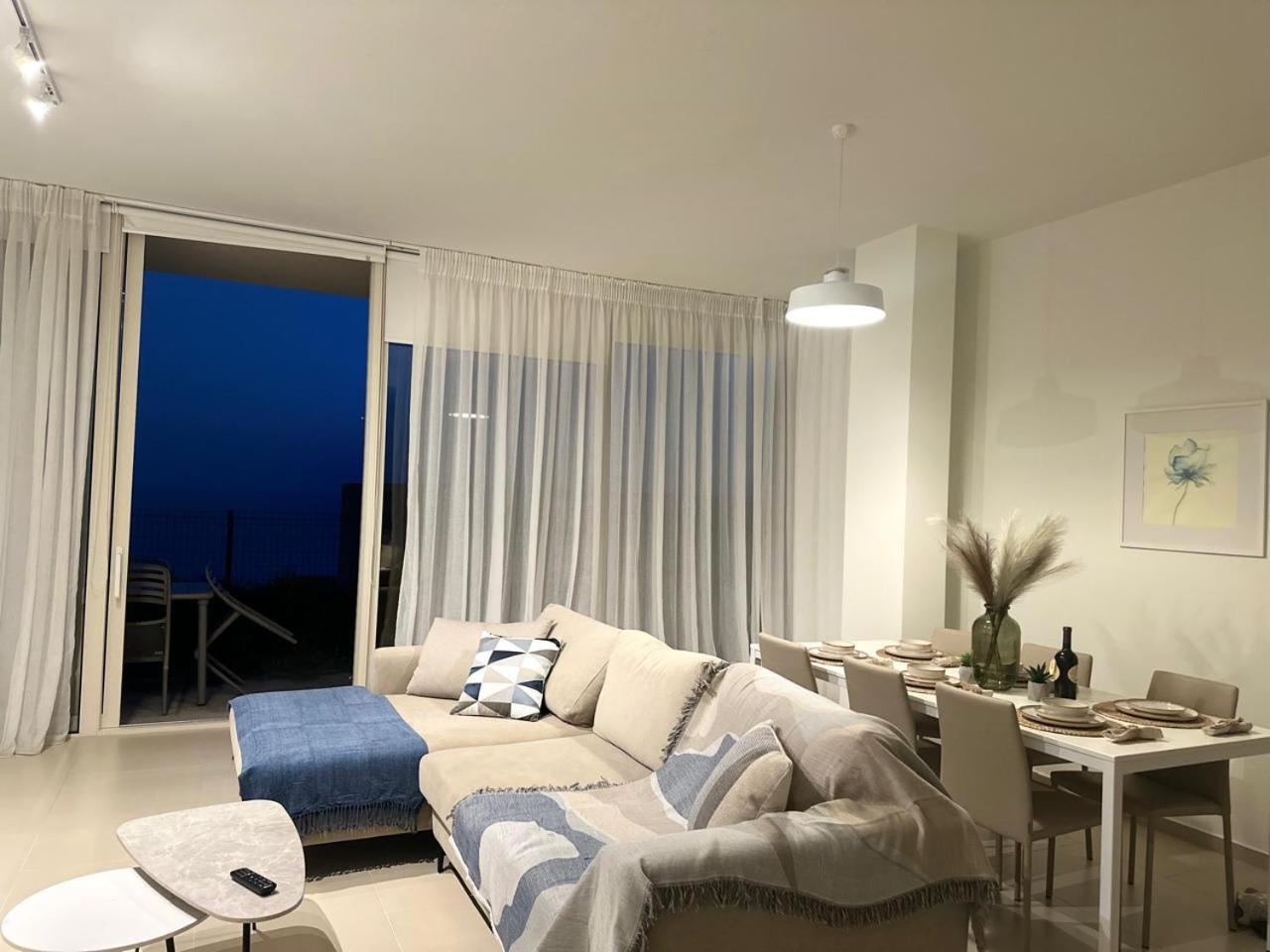Villa BreRoy Palasë Green Coast